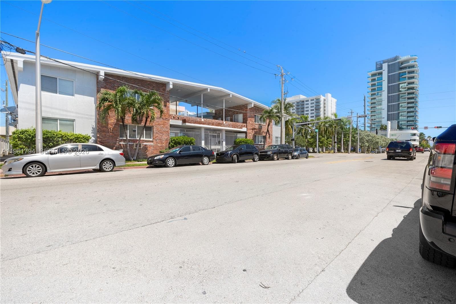 A11961794 — Miami Beach
