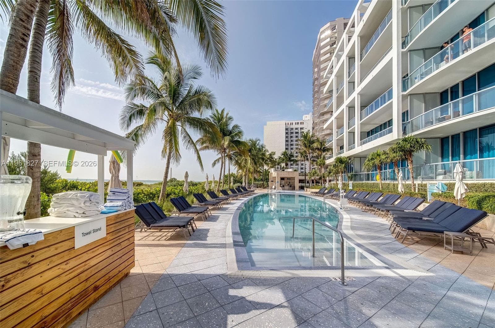 A11961827 — Miami Beach — 38