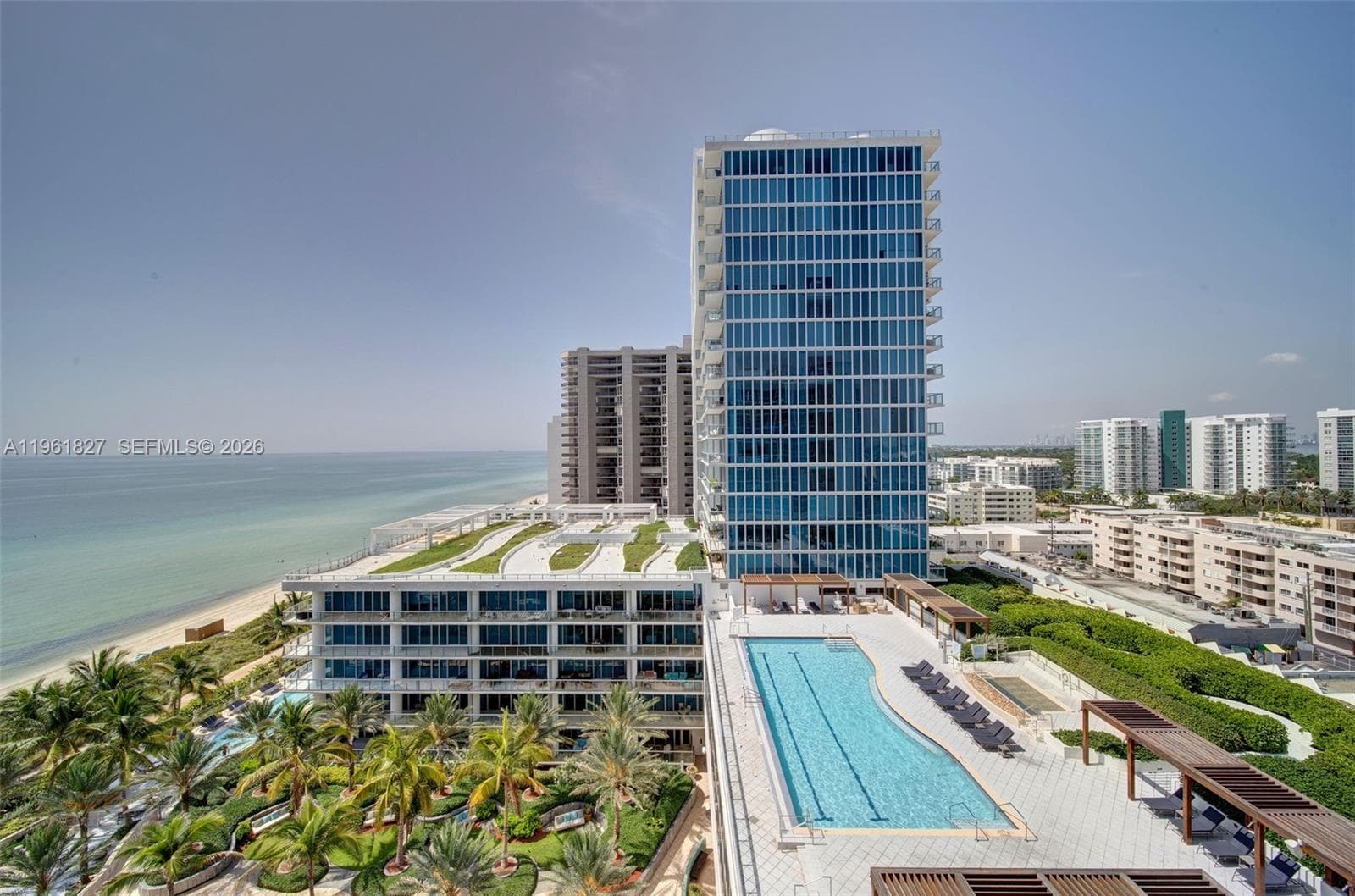 A11961827 — Miami Beach — 18