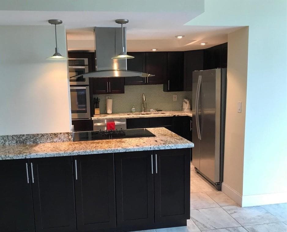 F10551120 — Miami Beach — 7