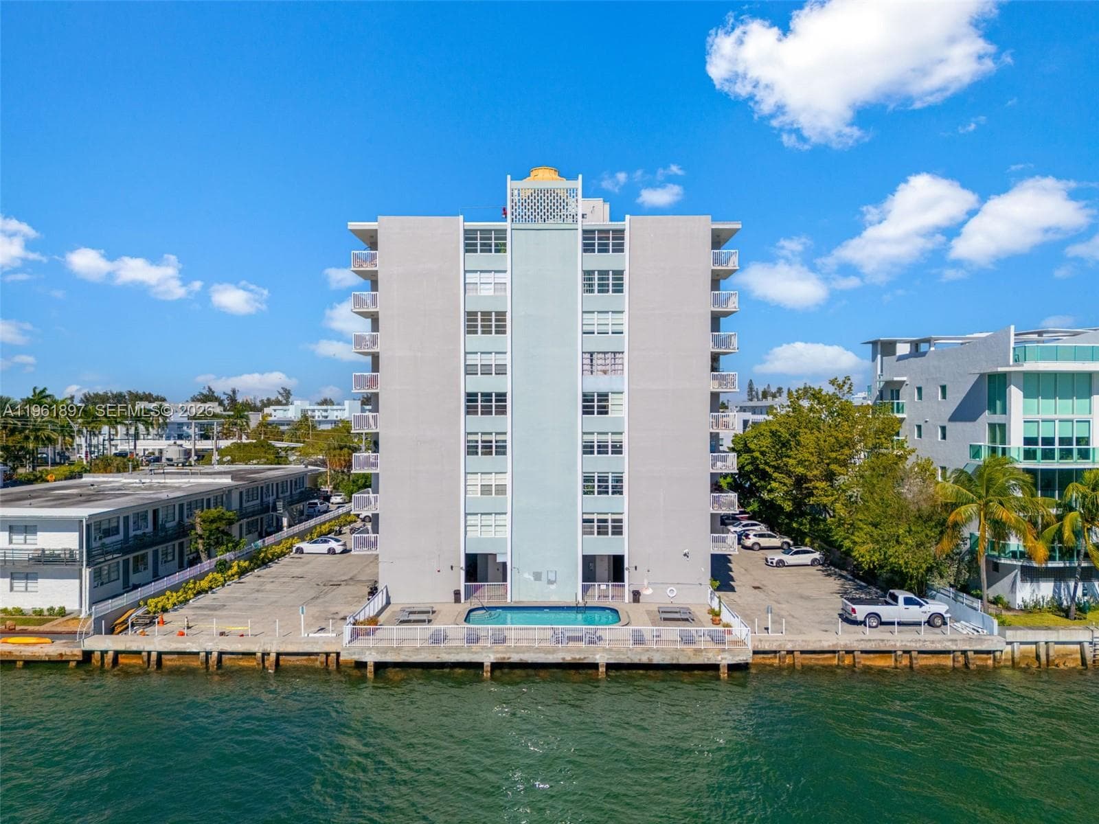 A11961897 — Miami Beach — 3