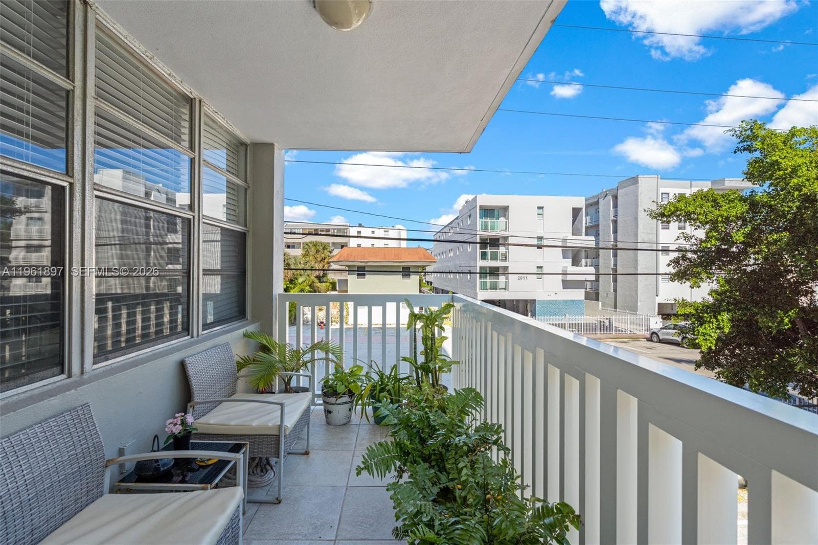 A11961897 — Miami Beach — 30