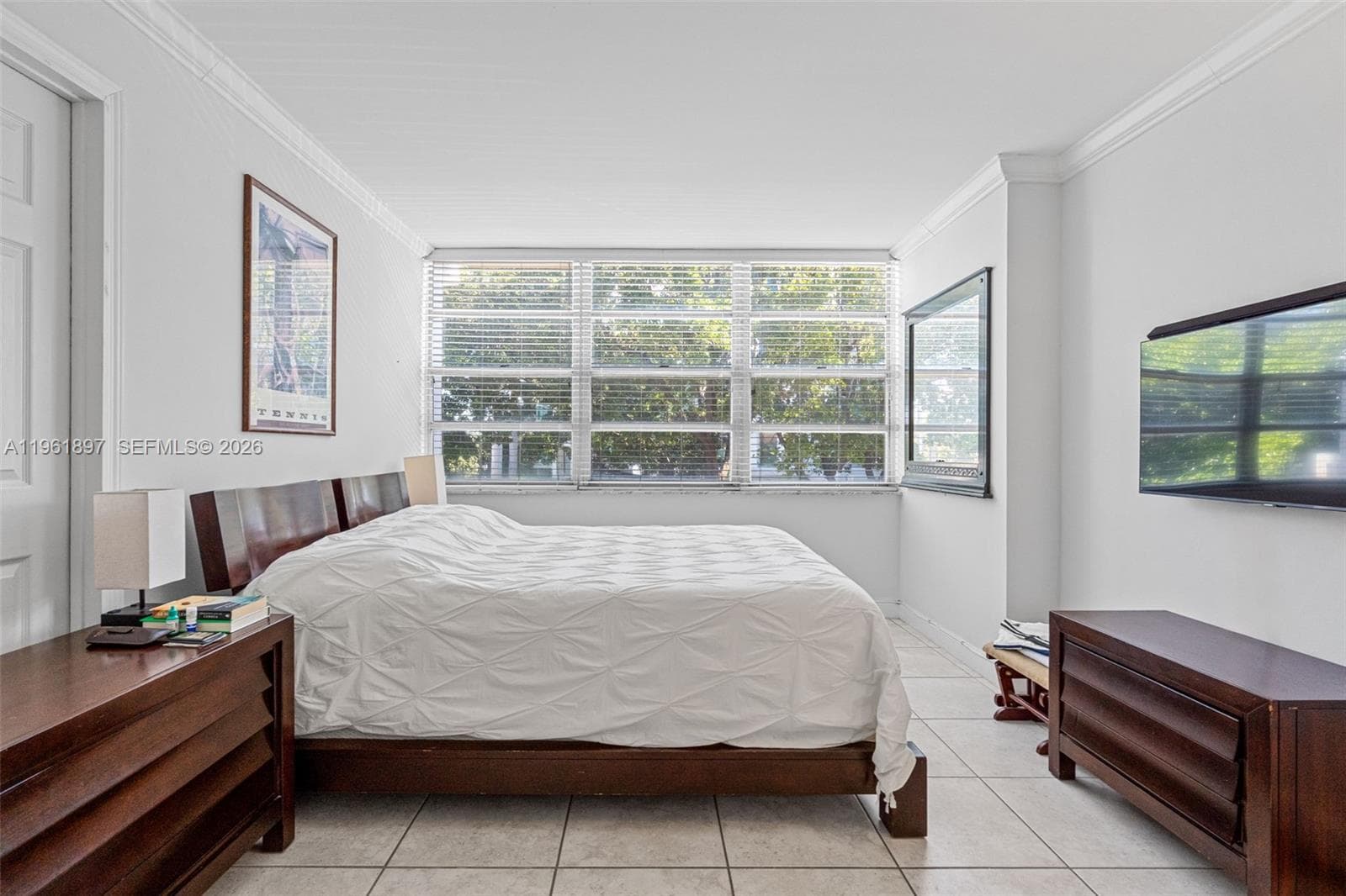 A11961897 — Miami Beach — 18