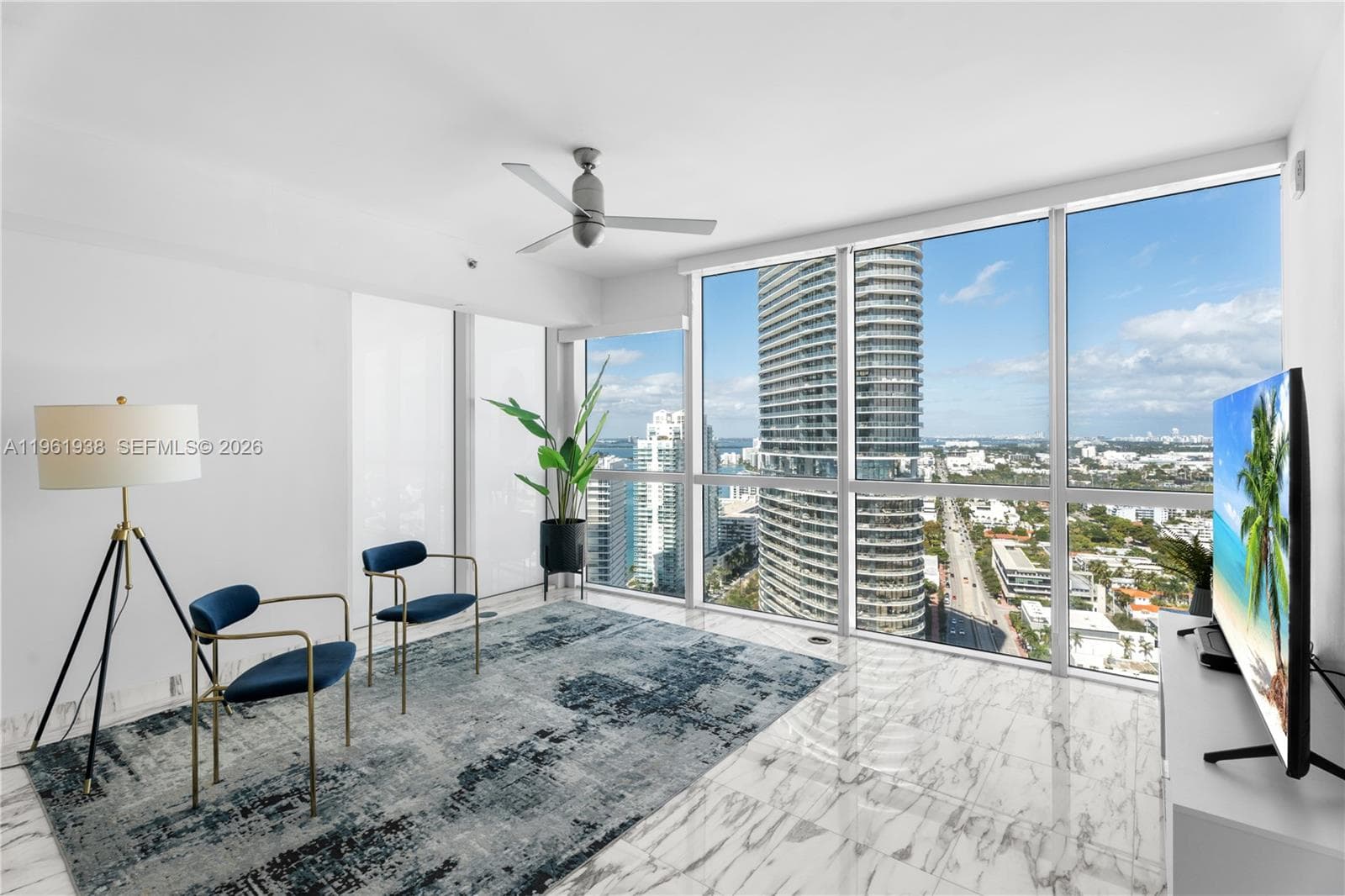 A11961938 — Miami Beach — 3