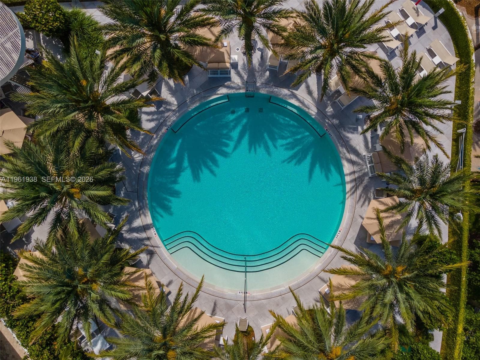A11961938 — Miami Beach — 29