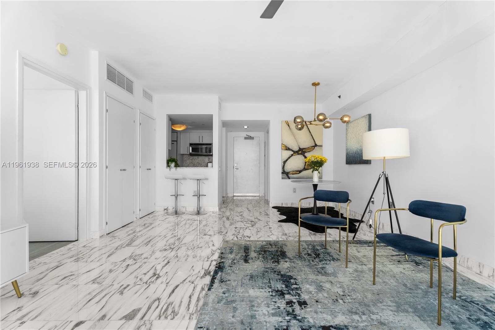 A11961938 — Miami Beach — 4