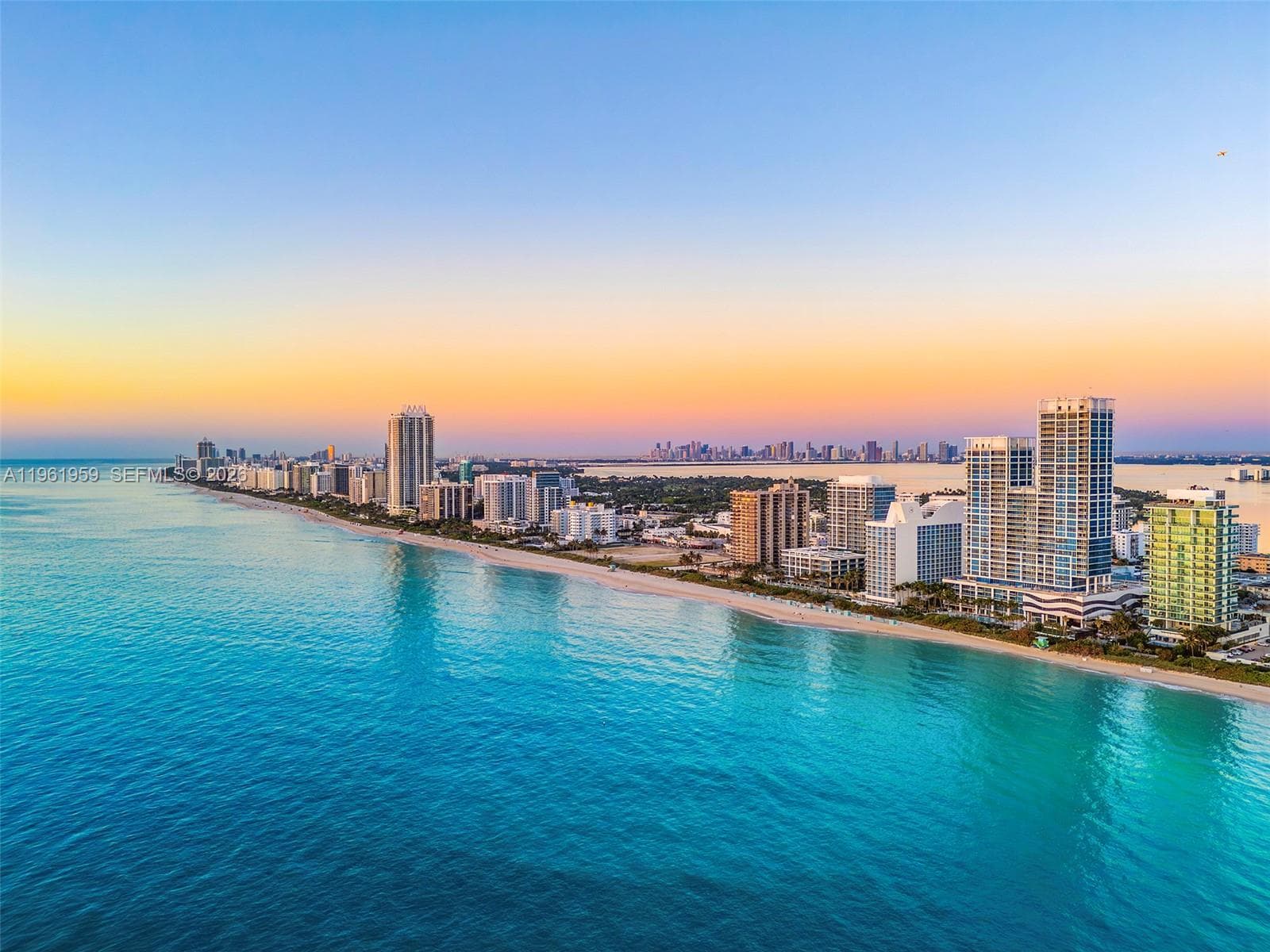 A11961959 — Miami Beach — 39