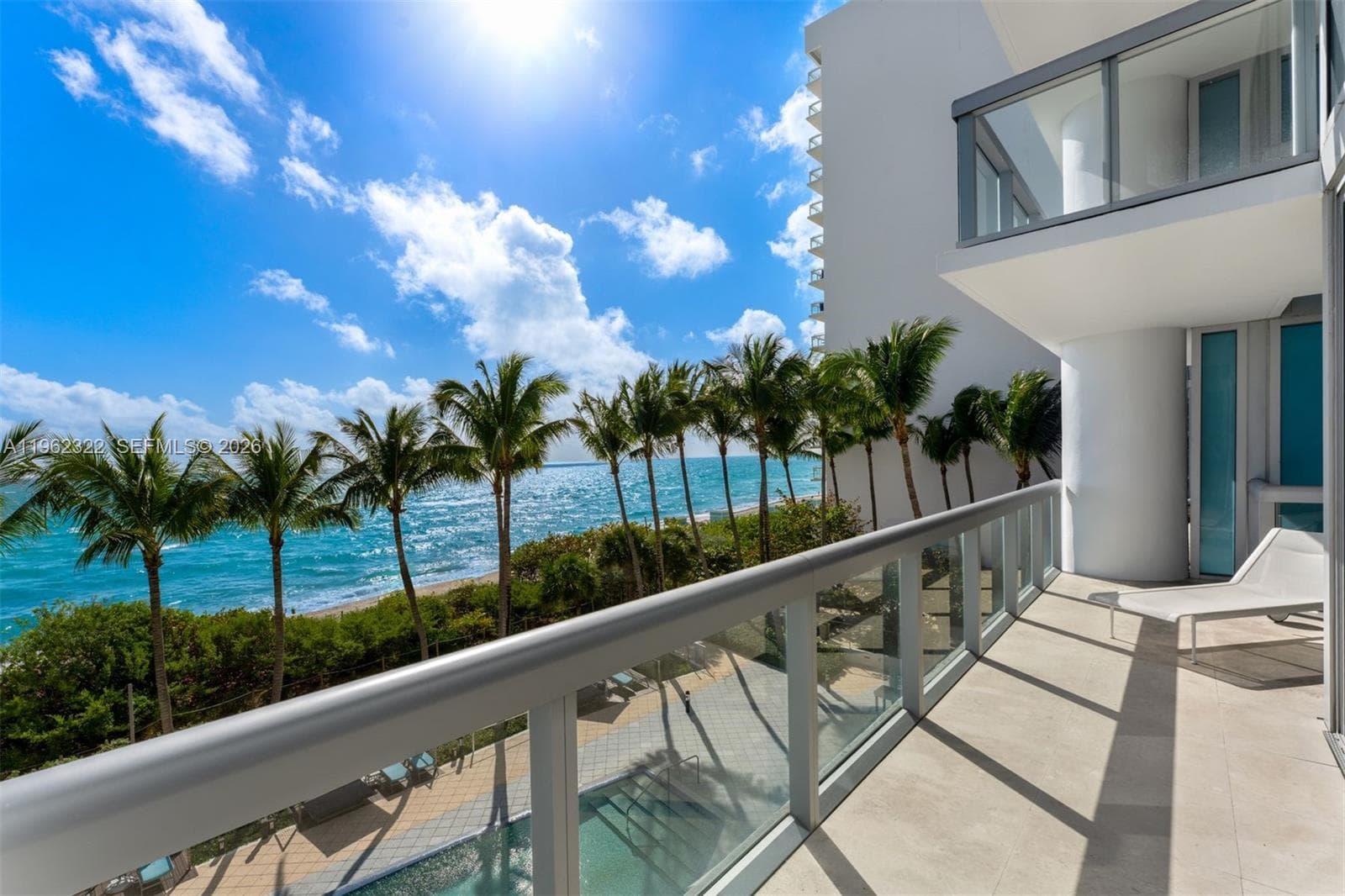 A11962322 — Miami Beach — 4