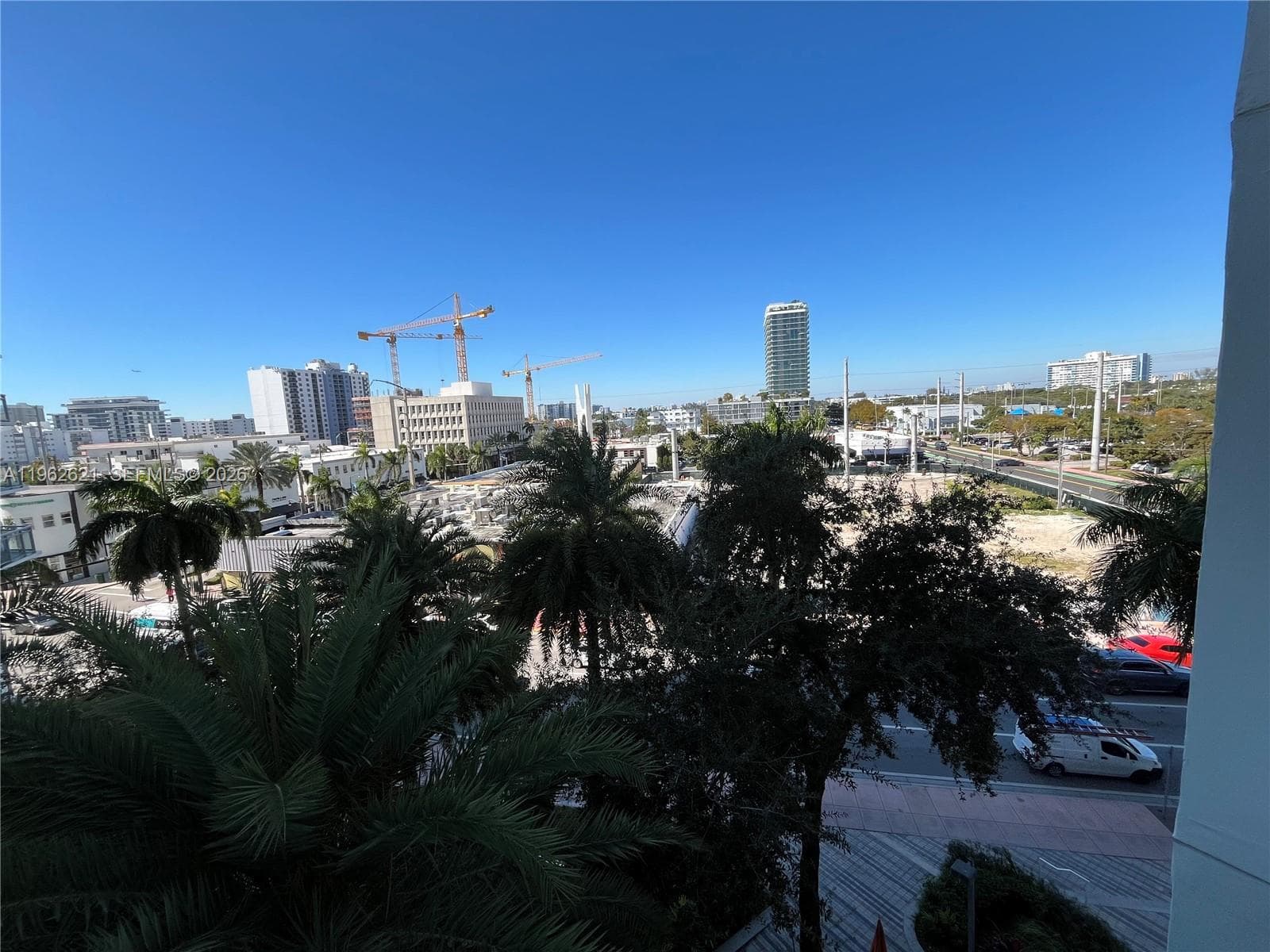 A11962621 — Miami Beach — 4