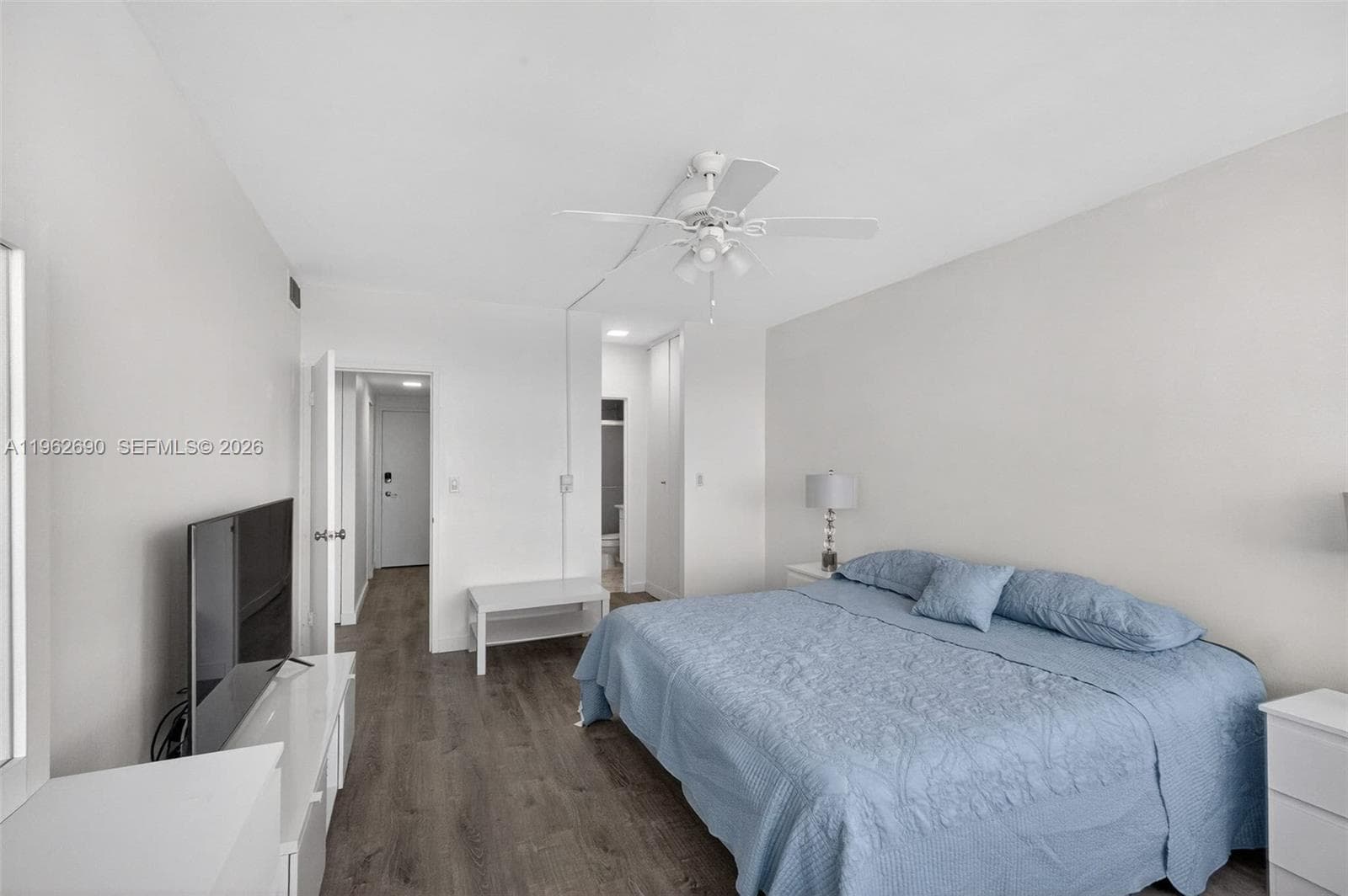 A11962690 — Miami Beach — 22