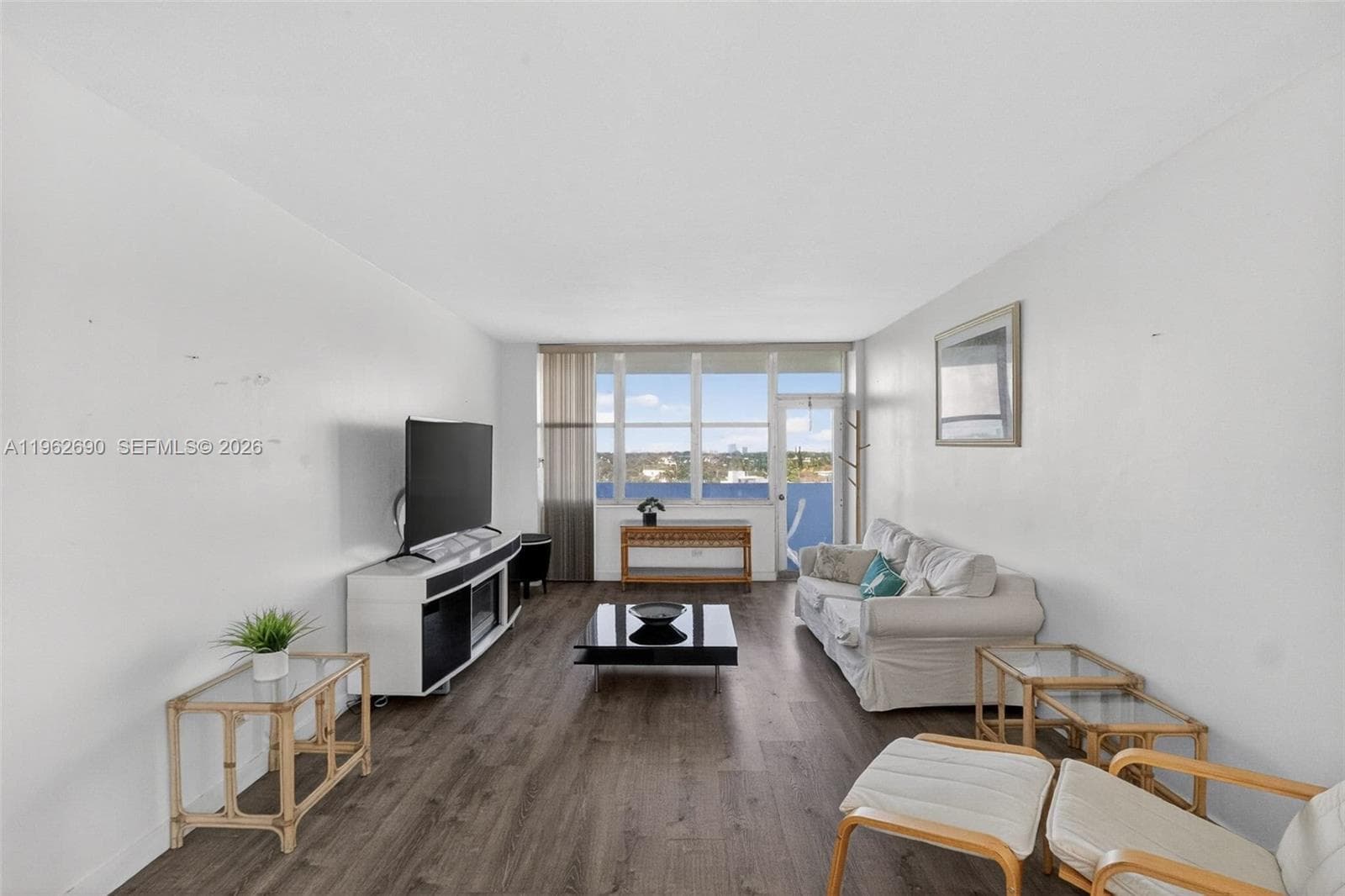A11962690 — Miami Beach — 3