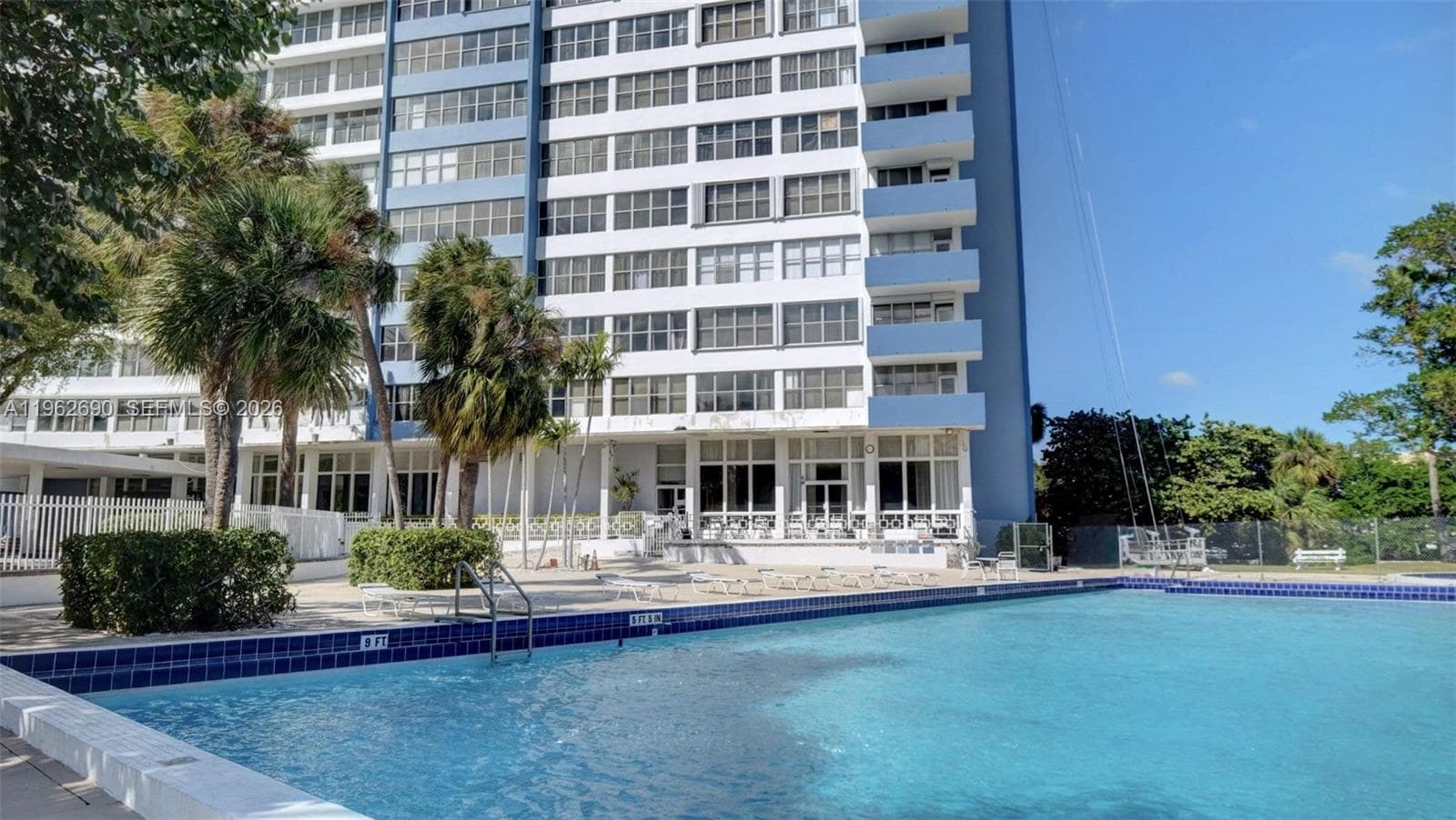 A11962690 — Miami Beach — 36