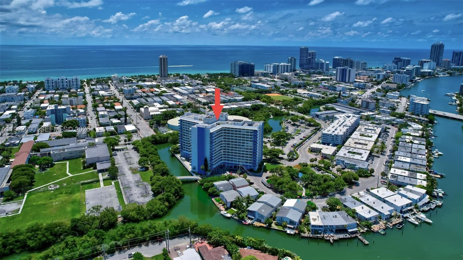 A11962690 — Miami Beach