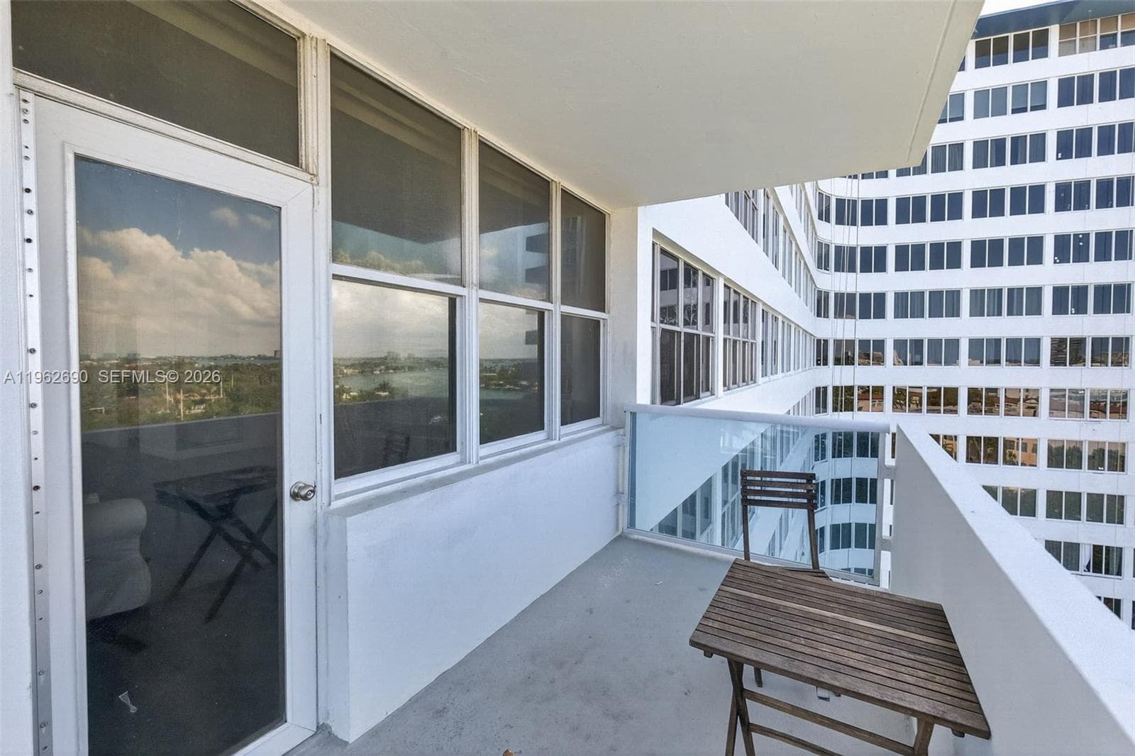 A11962690 — Miami Beach — 5