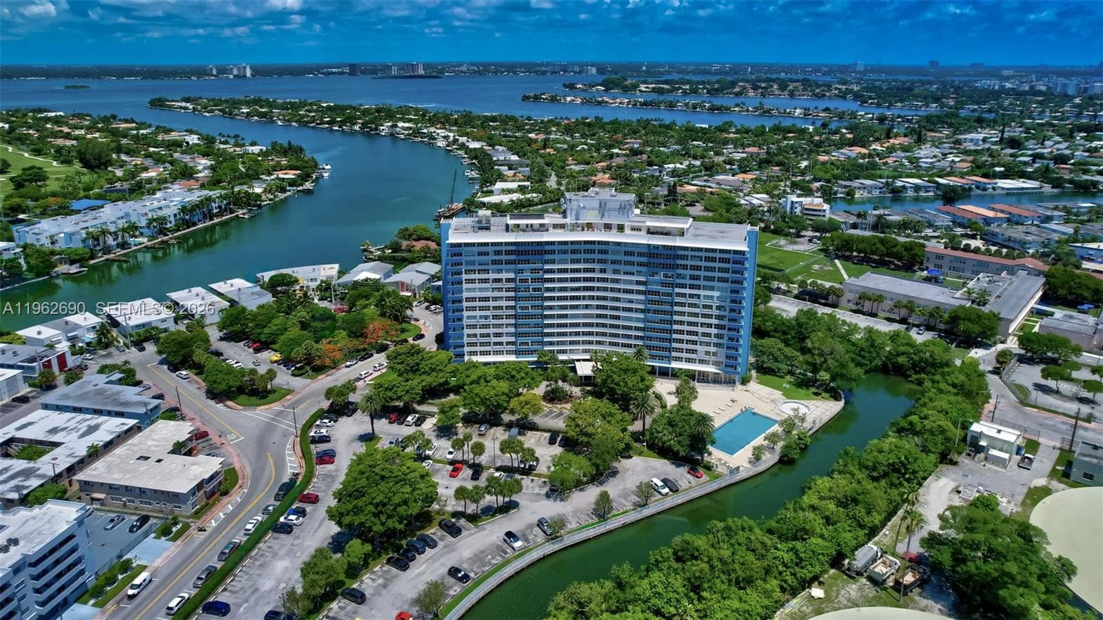 A11962690 — Miami Beach — 48