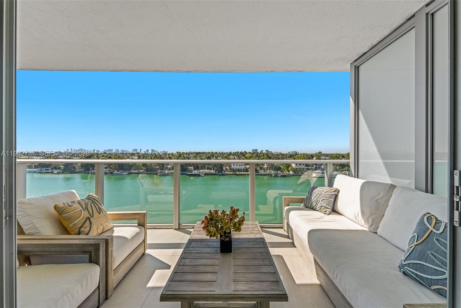 A11962787 — Miami Beach — 4