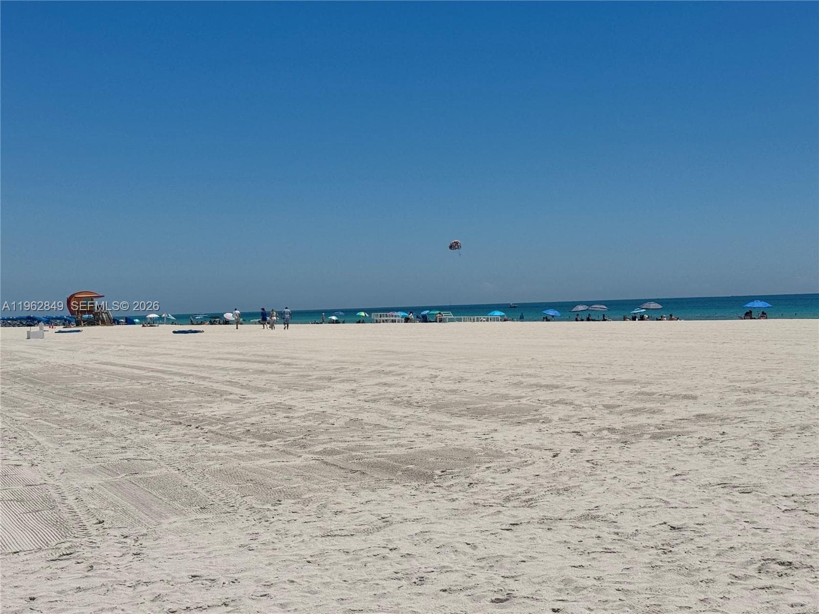 A11962849 — Miami Beach — 23