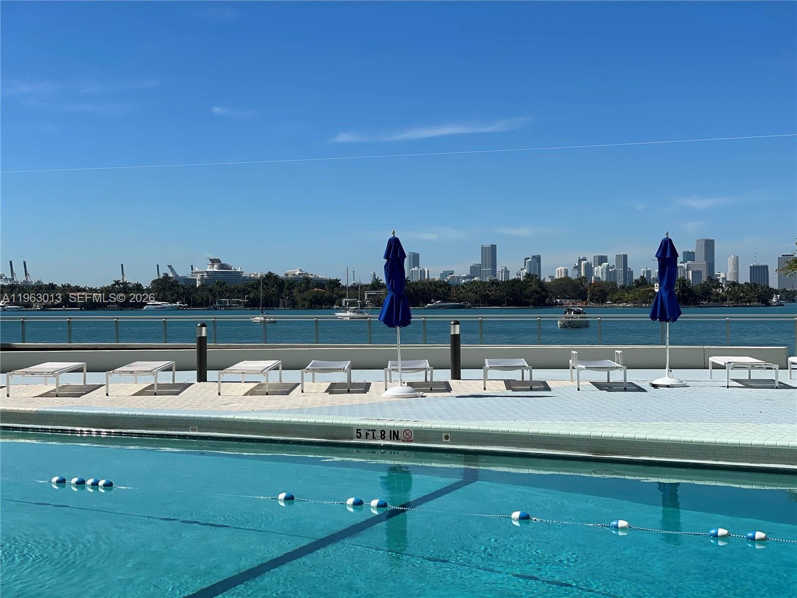 A11963013 — Miami Beach — 46