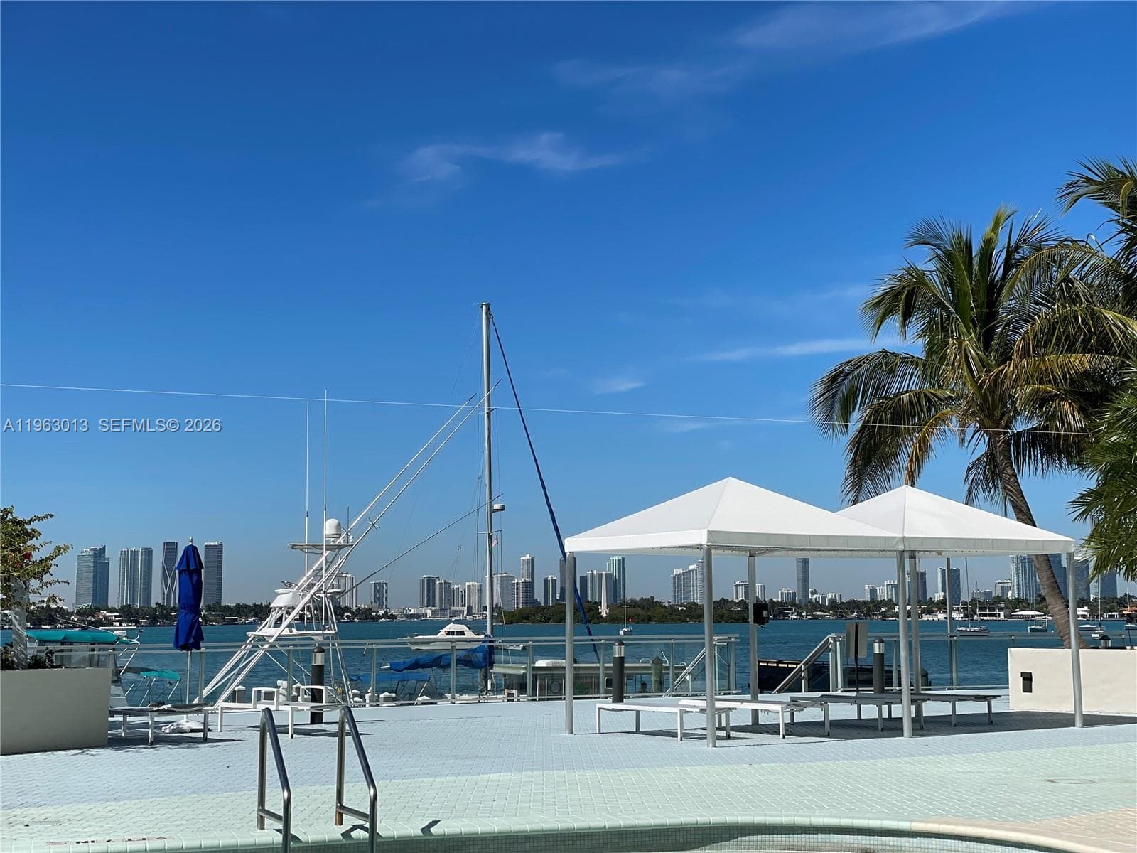 A11963013 — Miami Beach — 45