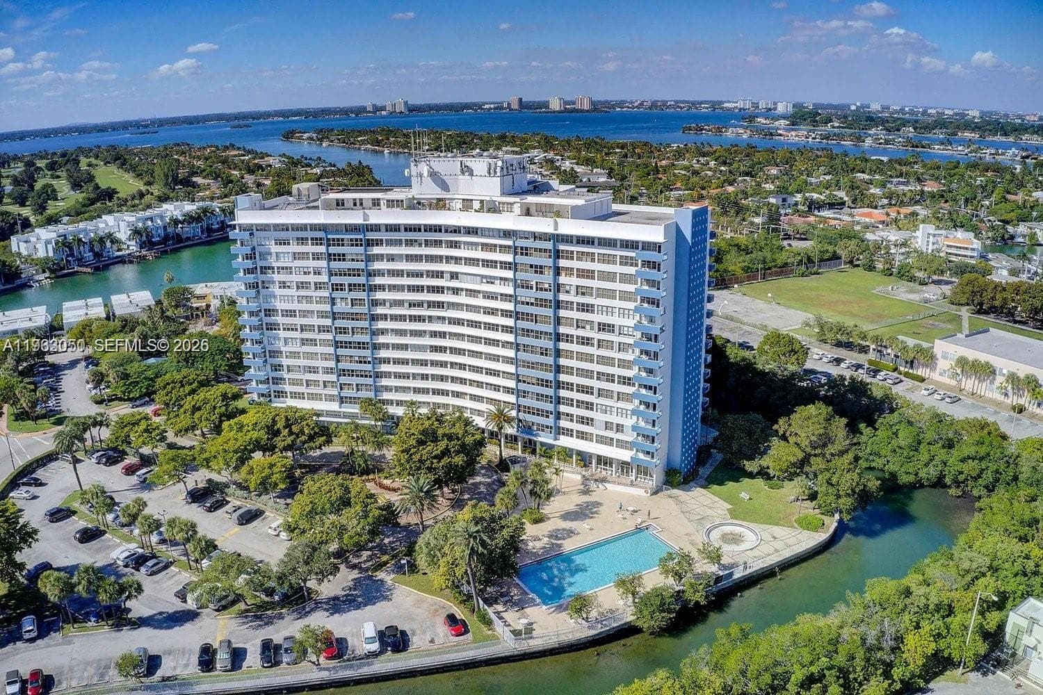 A11963050 — Miami Beach — 6