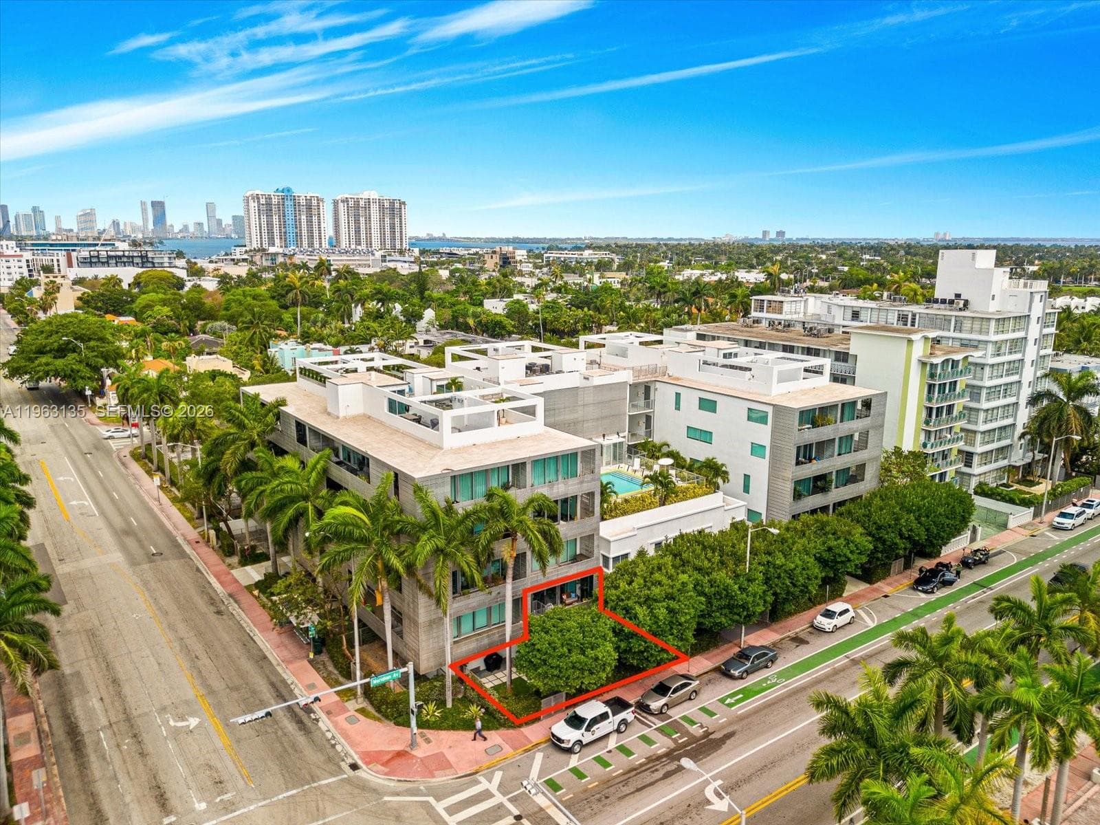 A11963135 — Miami Beach — 23