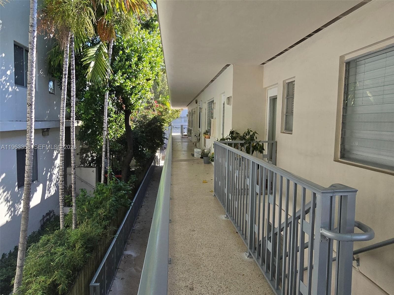 A11963358 — Miami Beach — 26