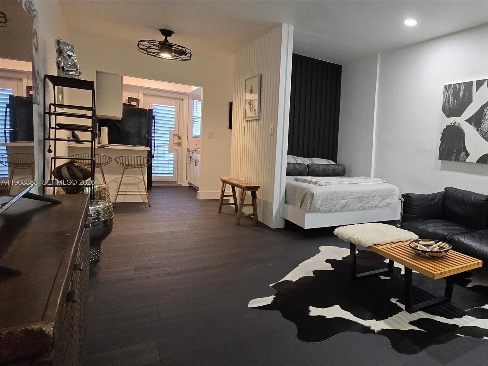 A11963358 — Miami Beach — 7