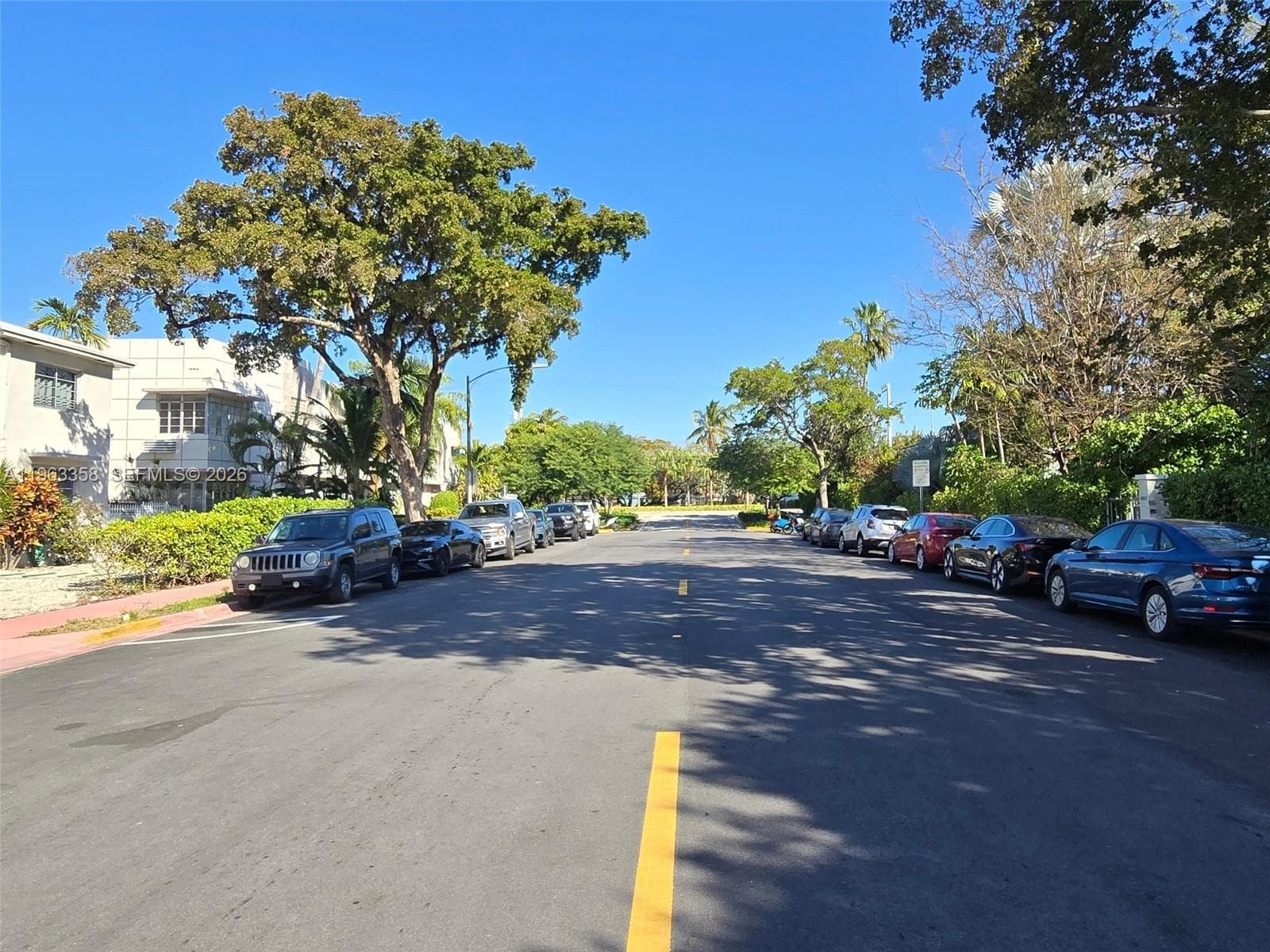 A11963358 — Miami Beach — 32