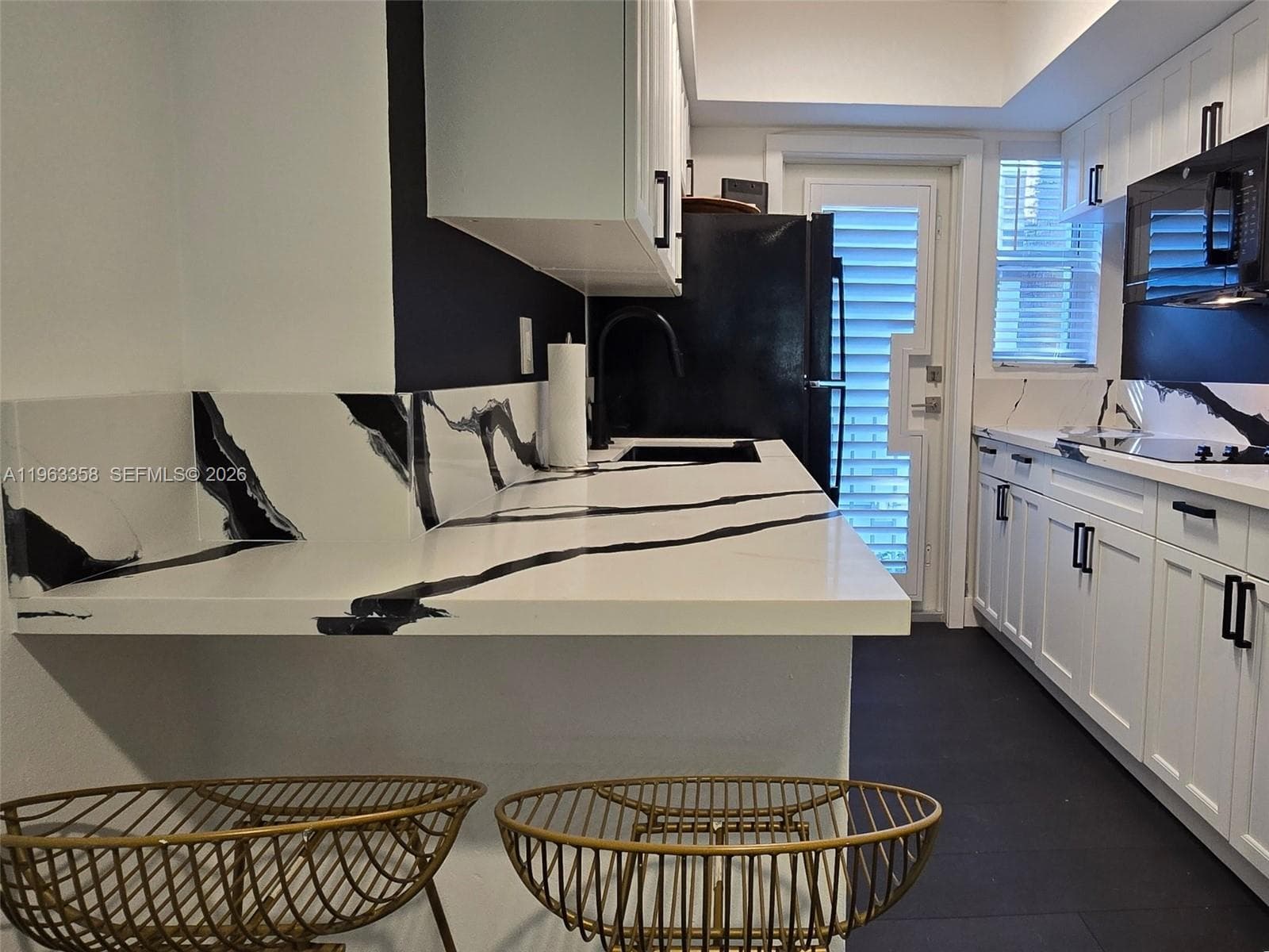 A11963358 — Miami Beach — 9