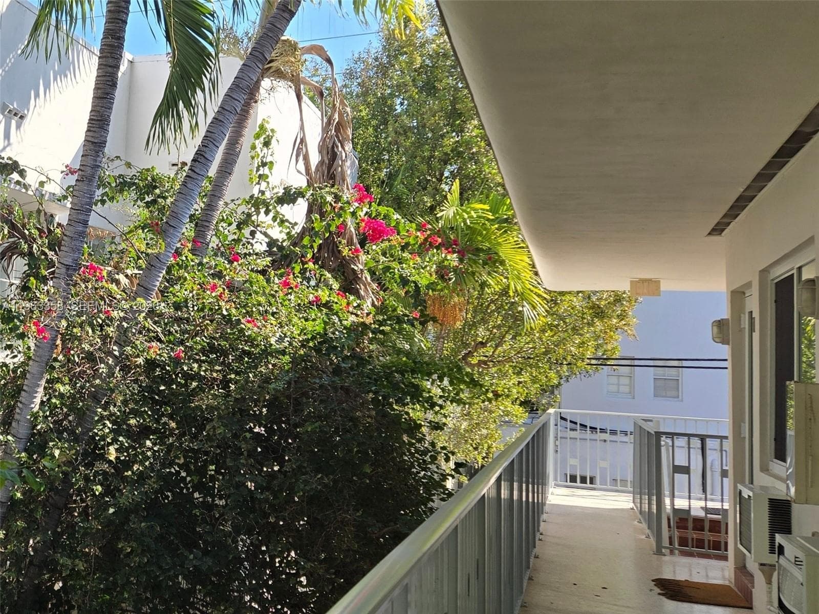 A11963358 — Miami Beach — 29