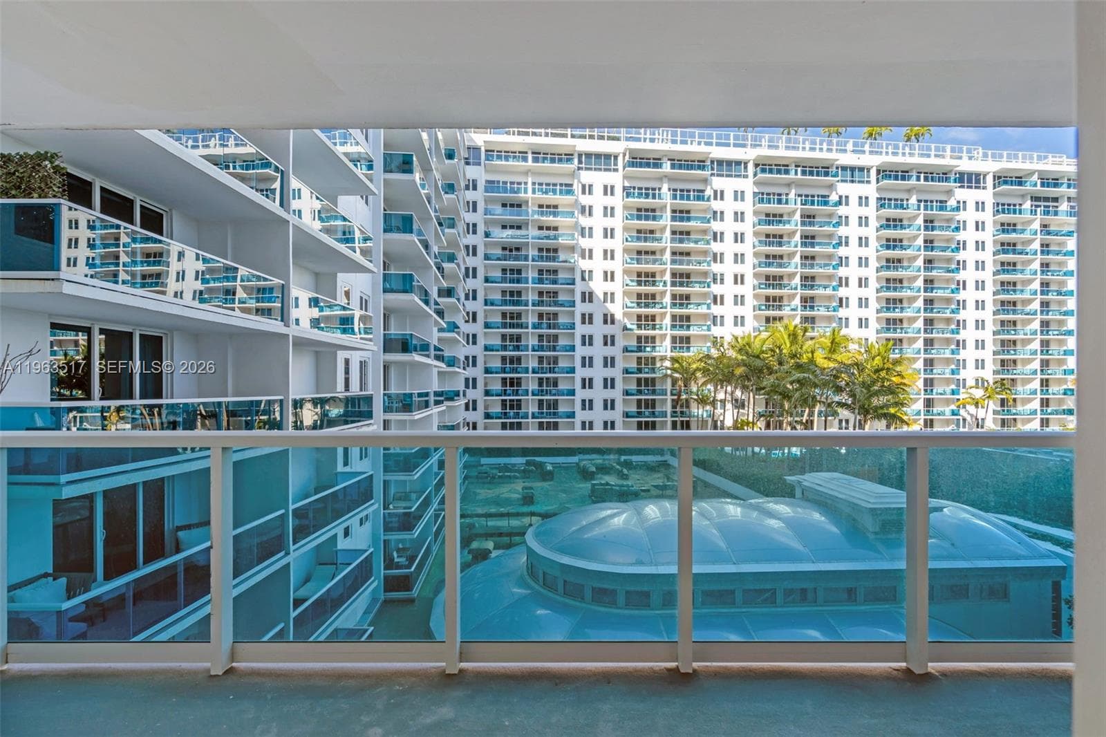 A11963517 — Miami Beach — 13