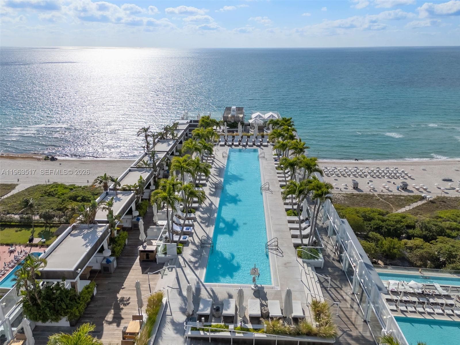 A11963517 — Miami Beach — 33