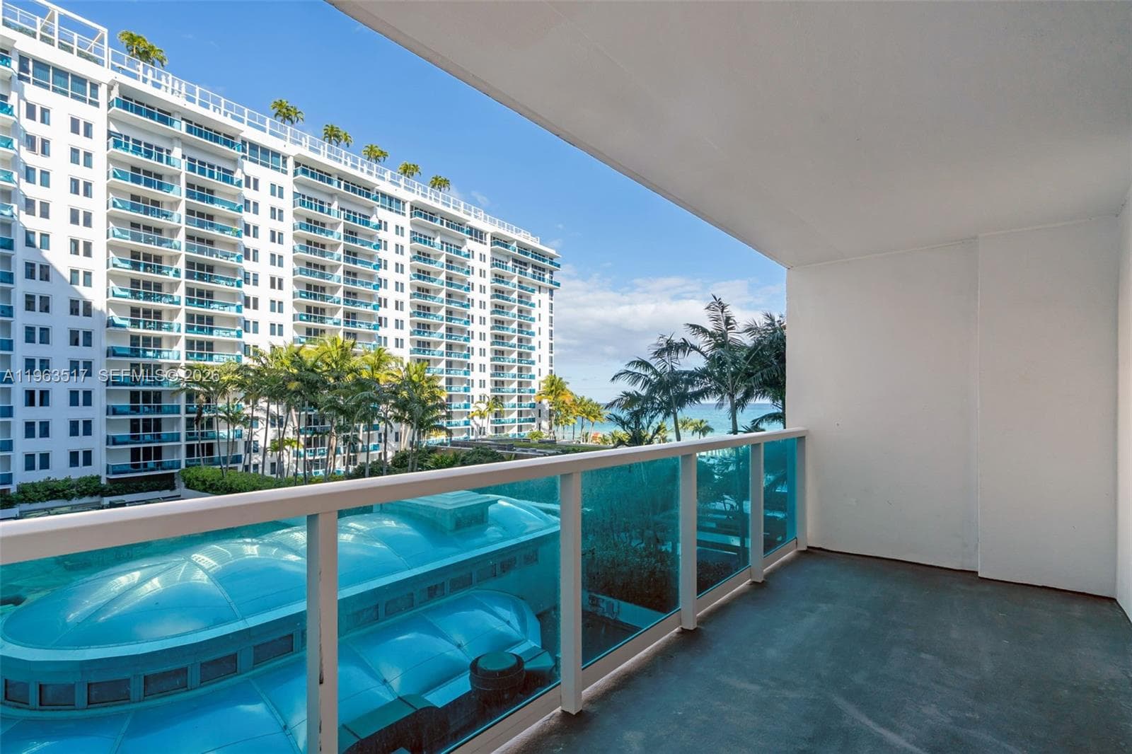 A11963517 — Miami Beach — 14