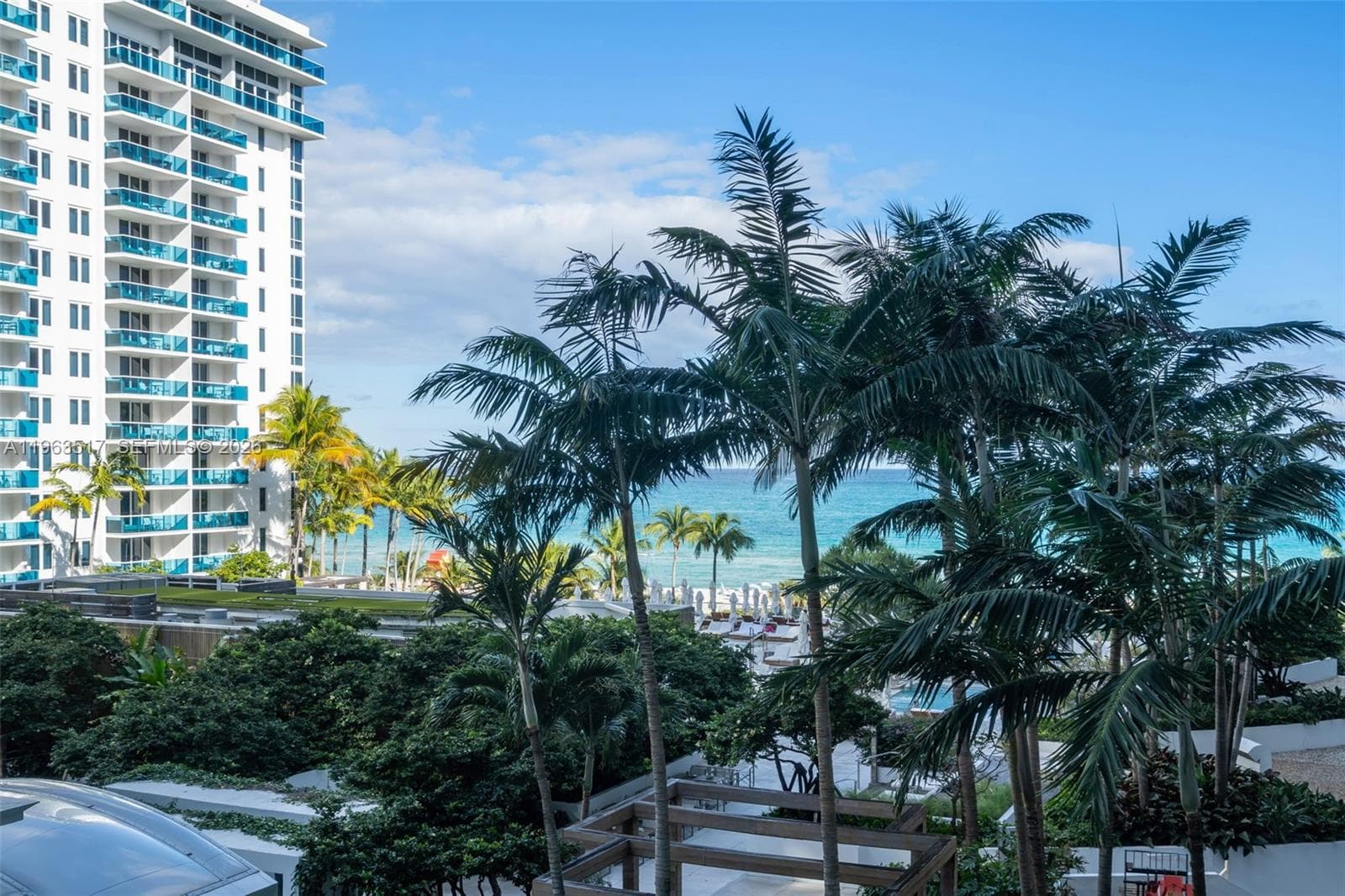 A11963517 — Miami Beach — 15