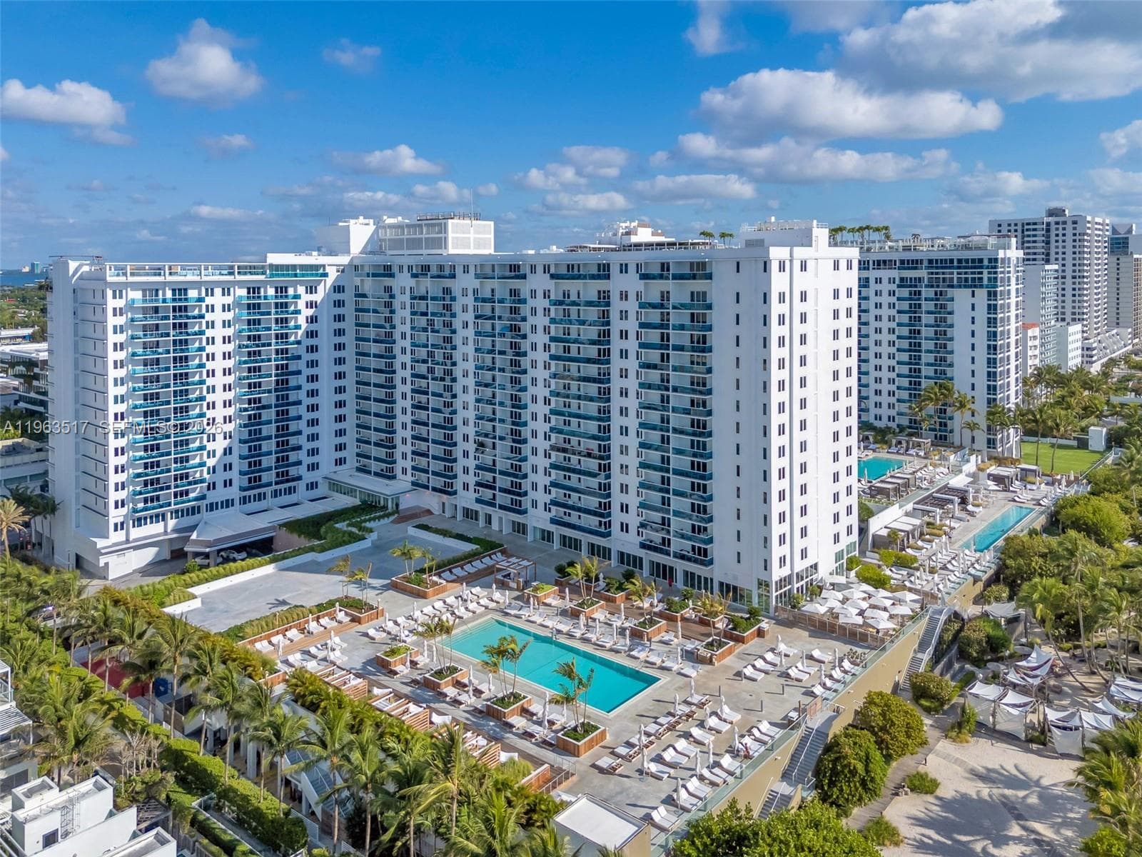 A11963517 — Miami Beach — 25