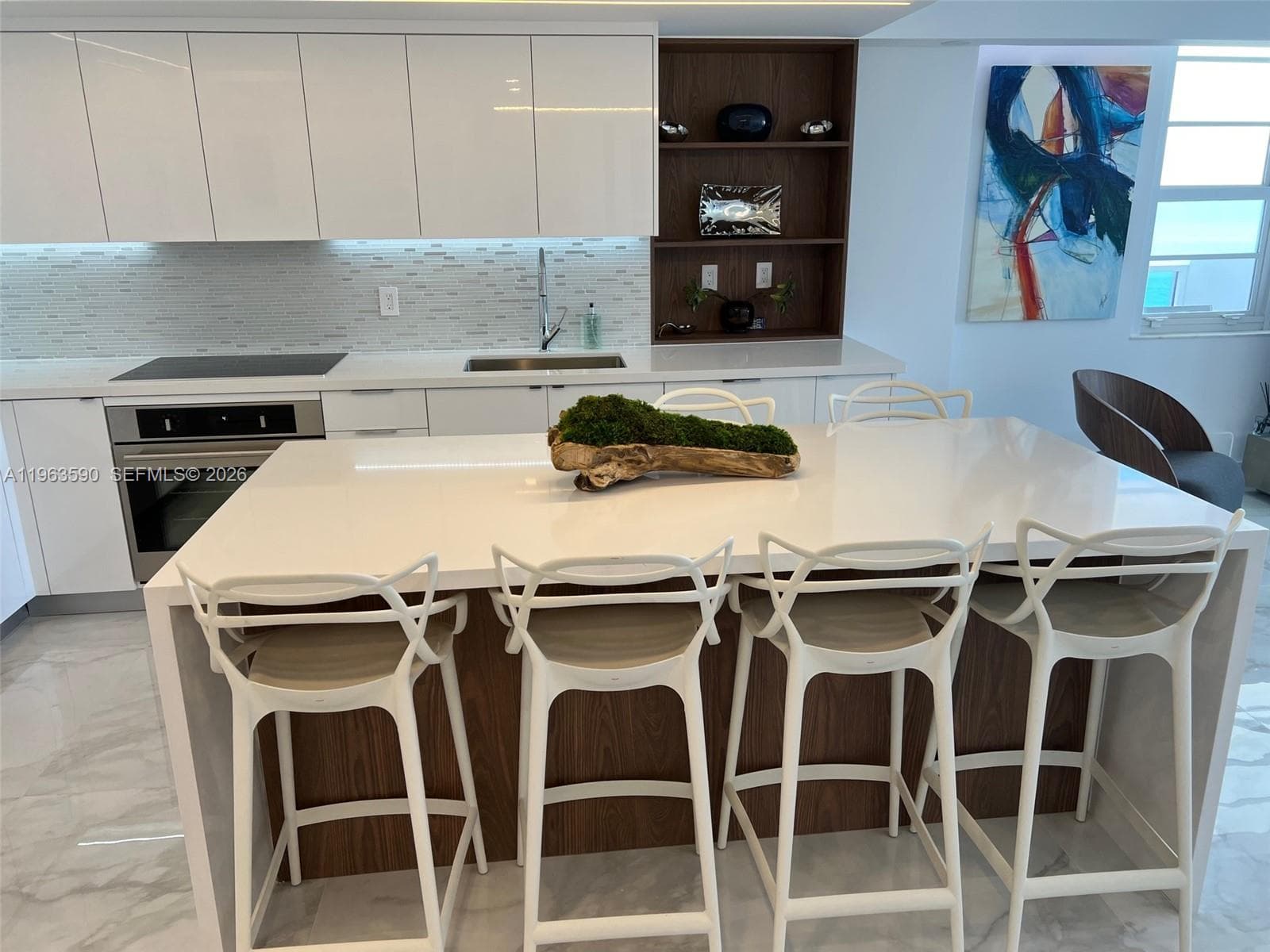 A11963590 — Miami Beach — 13