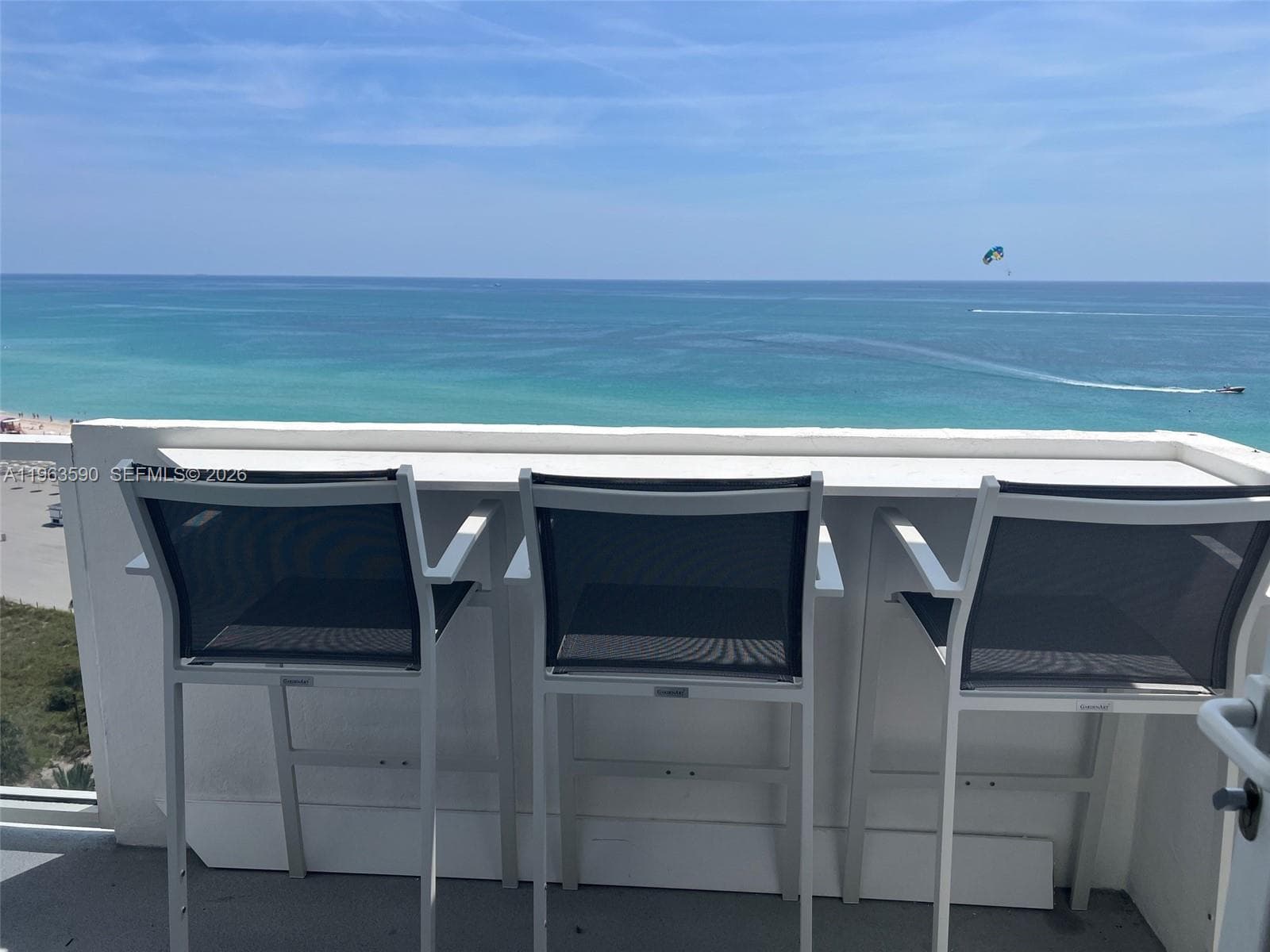 A11963590 — Miami Beach — 57
