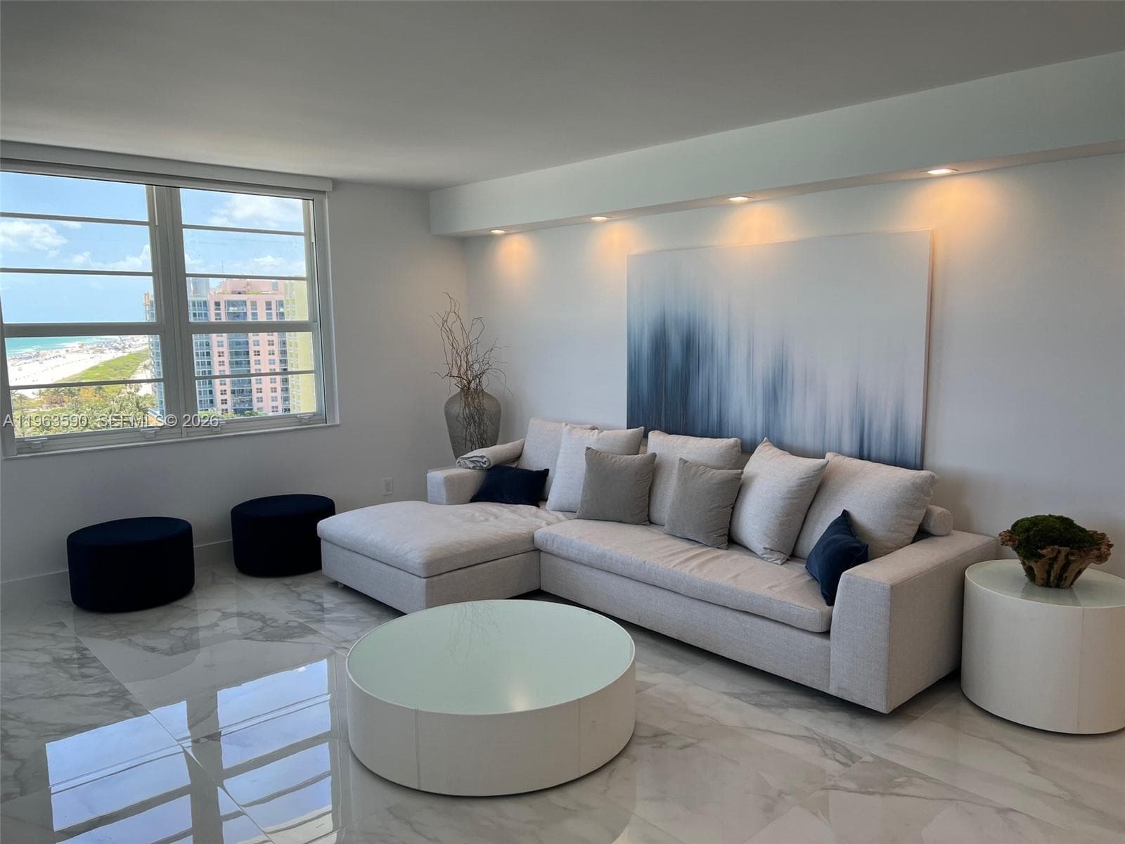A11963590 — Miami Beach — 11