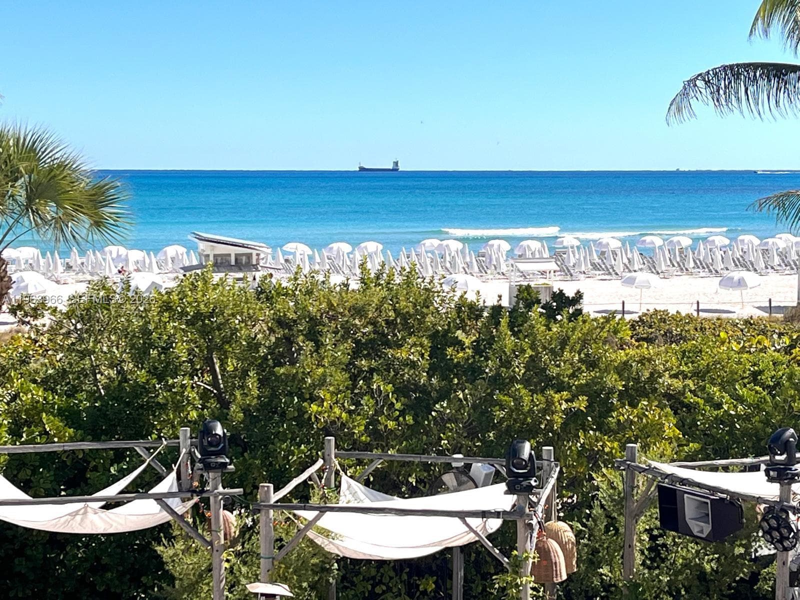 A11963966 — Miami Beach — 12