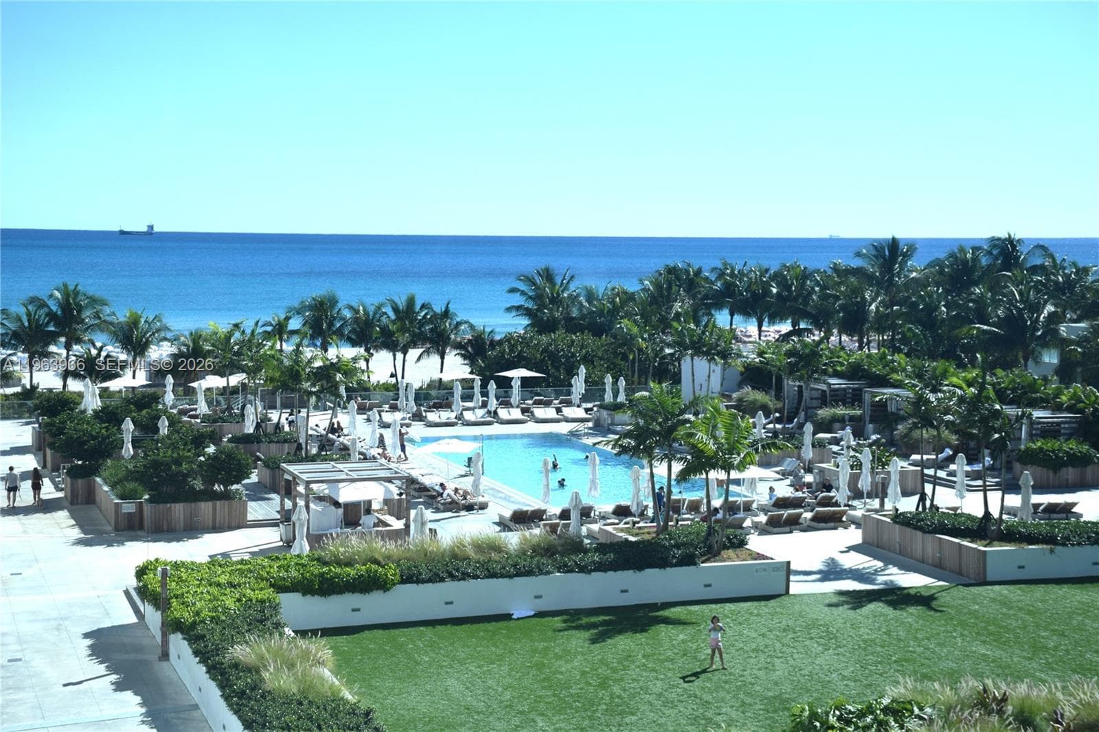 A11963966 — Miami Beach — 3