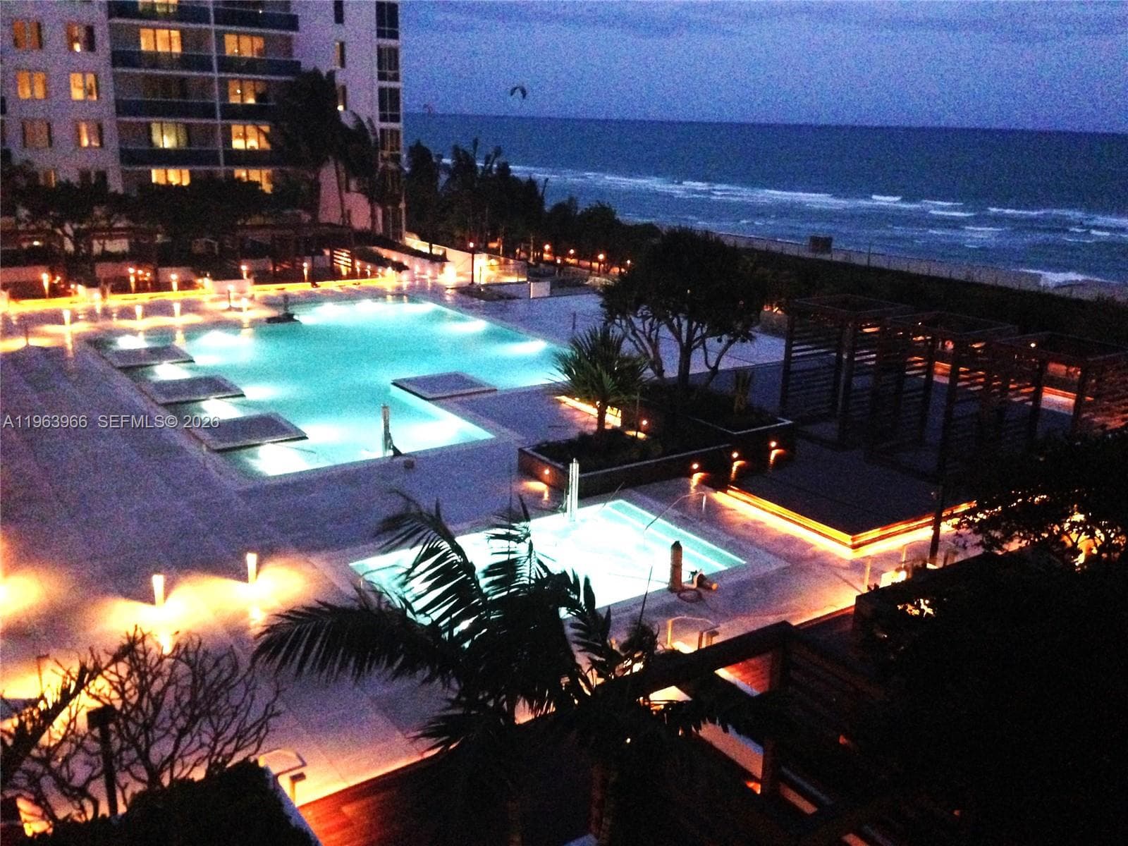 A11963966 — Miami Beach — 20