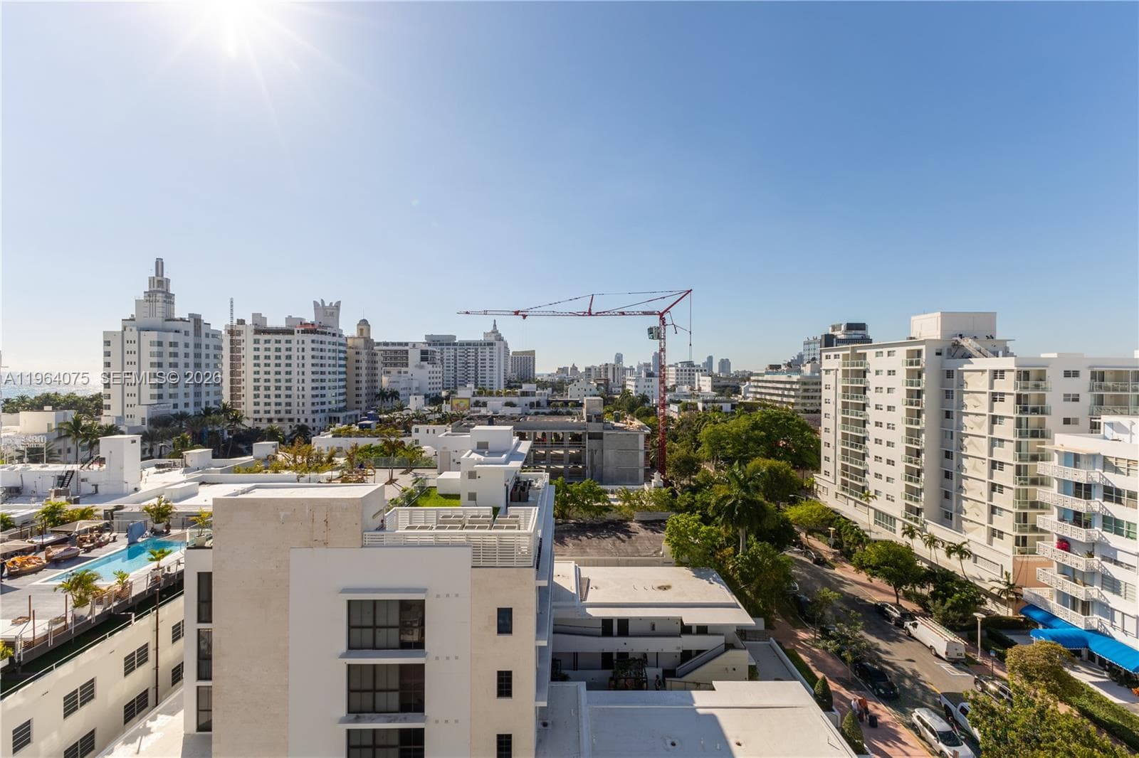 A11964075 — Miami Beach