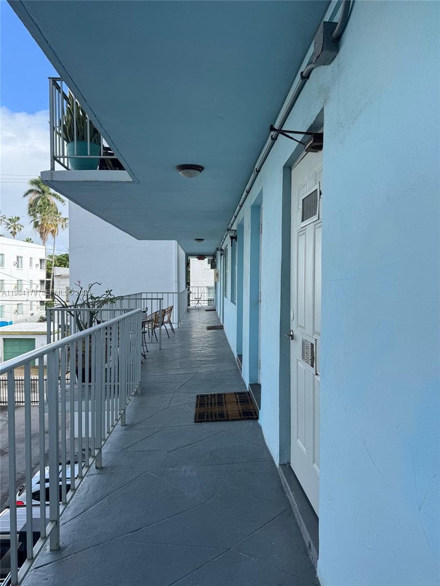 A11964179 — Miami Beach — 8