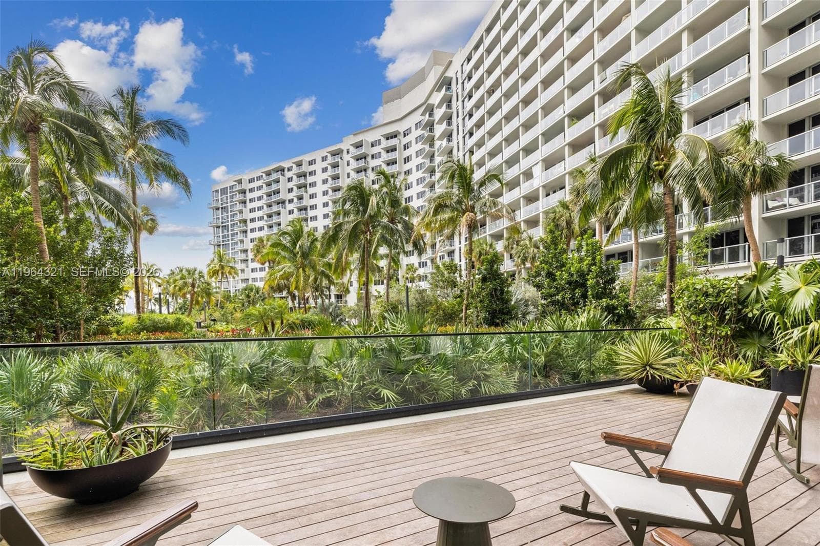 A11964321 — Miami Beach — 23