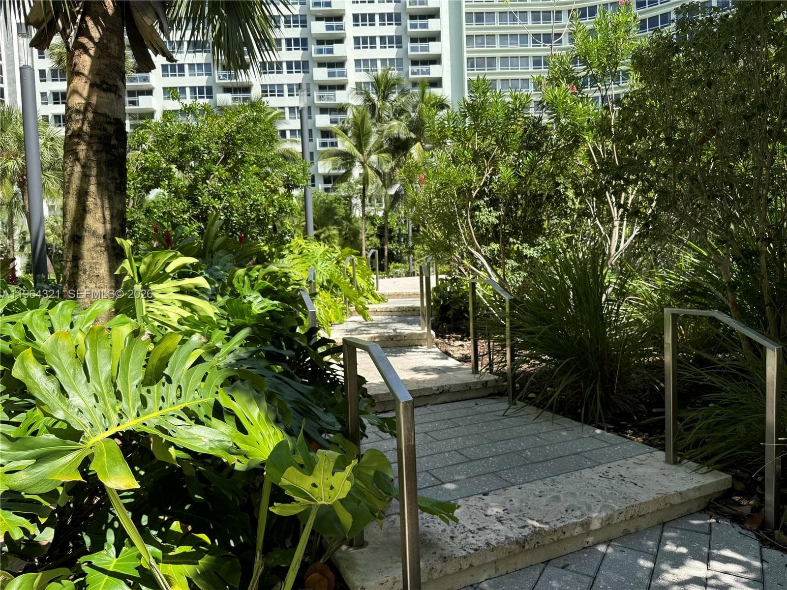 A11964321 — Miami Beach — 16