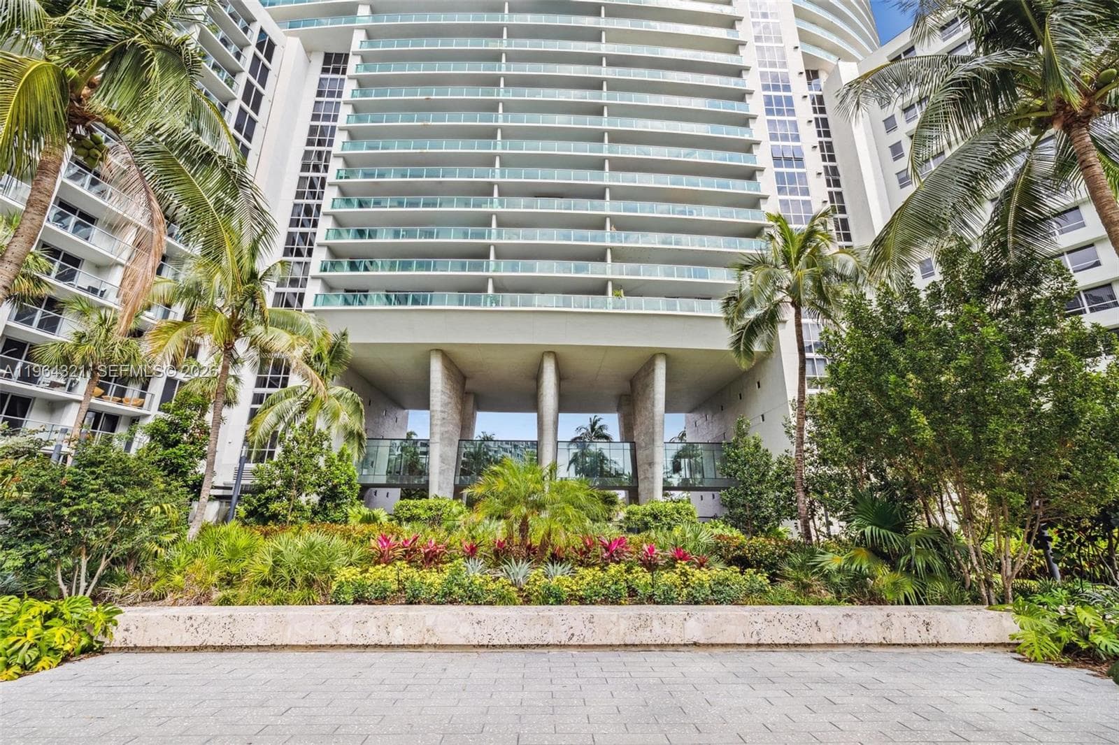 A11964321 — Miami Beach — 26