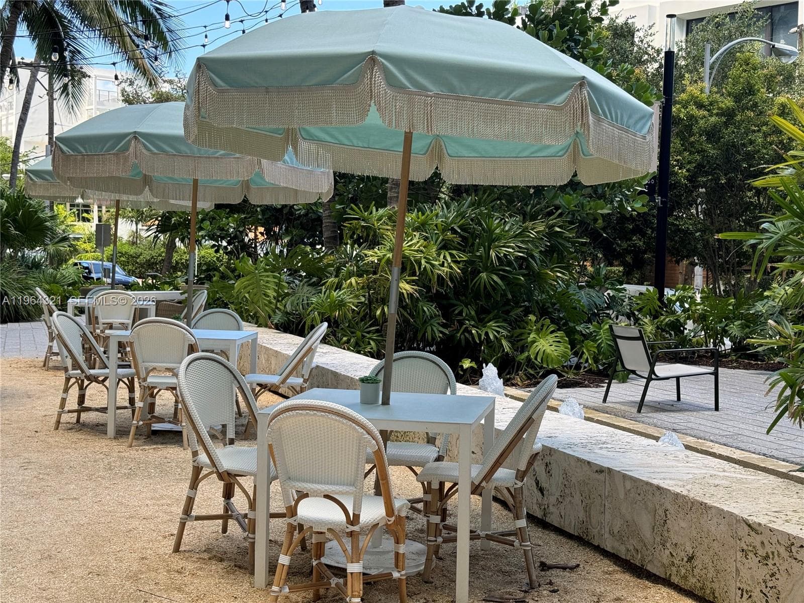 A11964321 — Miami Beach — 32