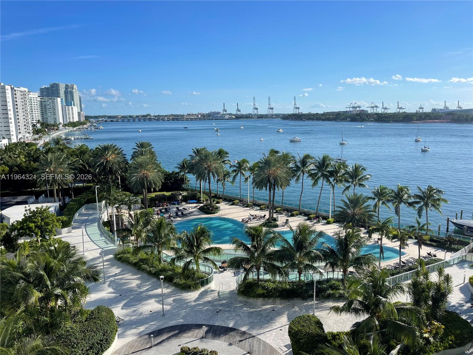 A11964321 — Miami Beach — 14