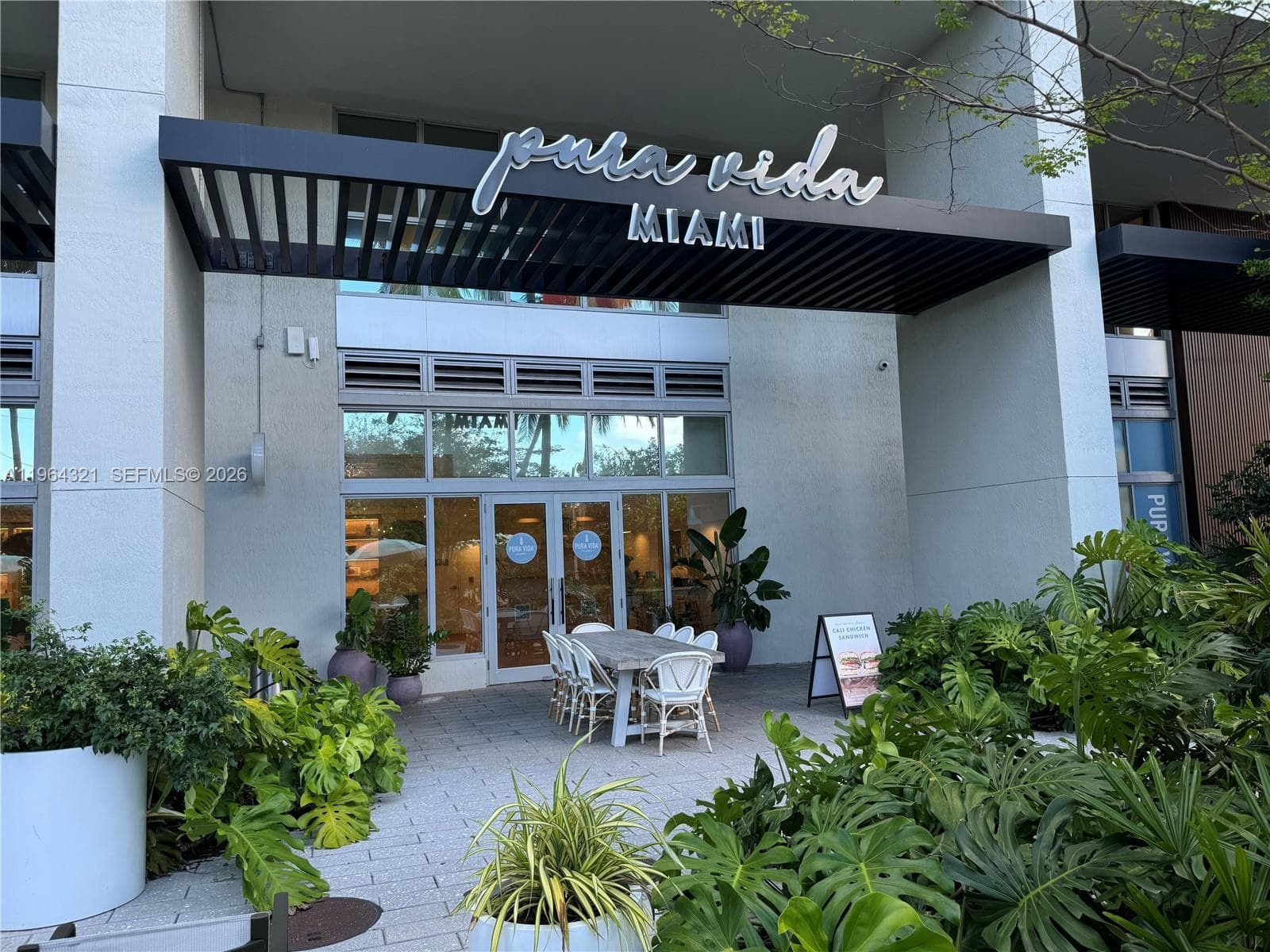 A11964321 — Miami Beach — 31