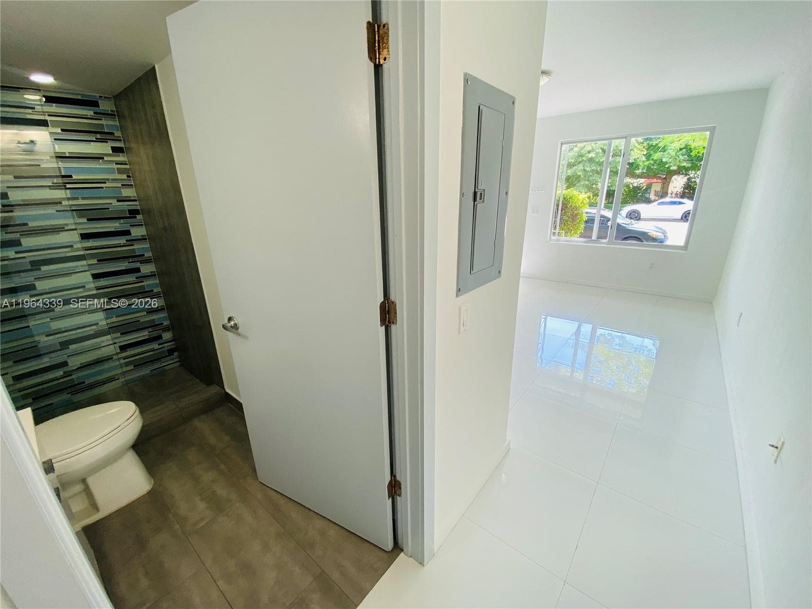 A11964339 — Miami Beach — 16